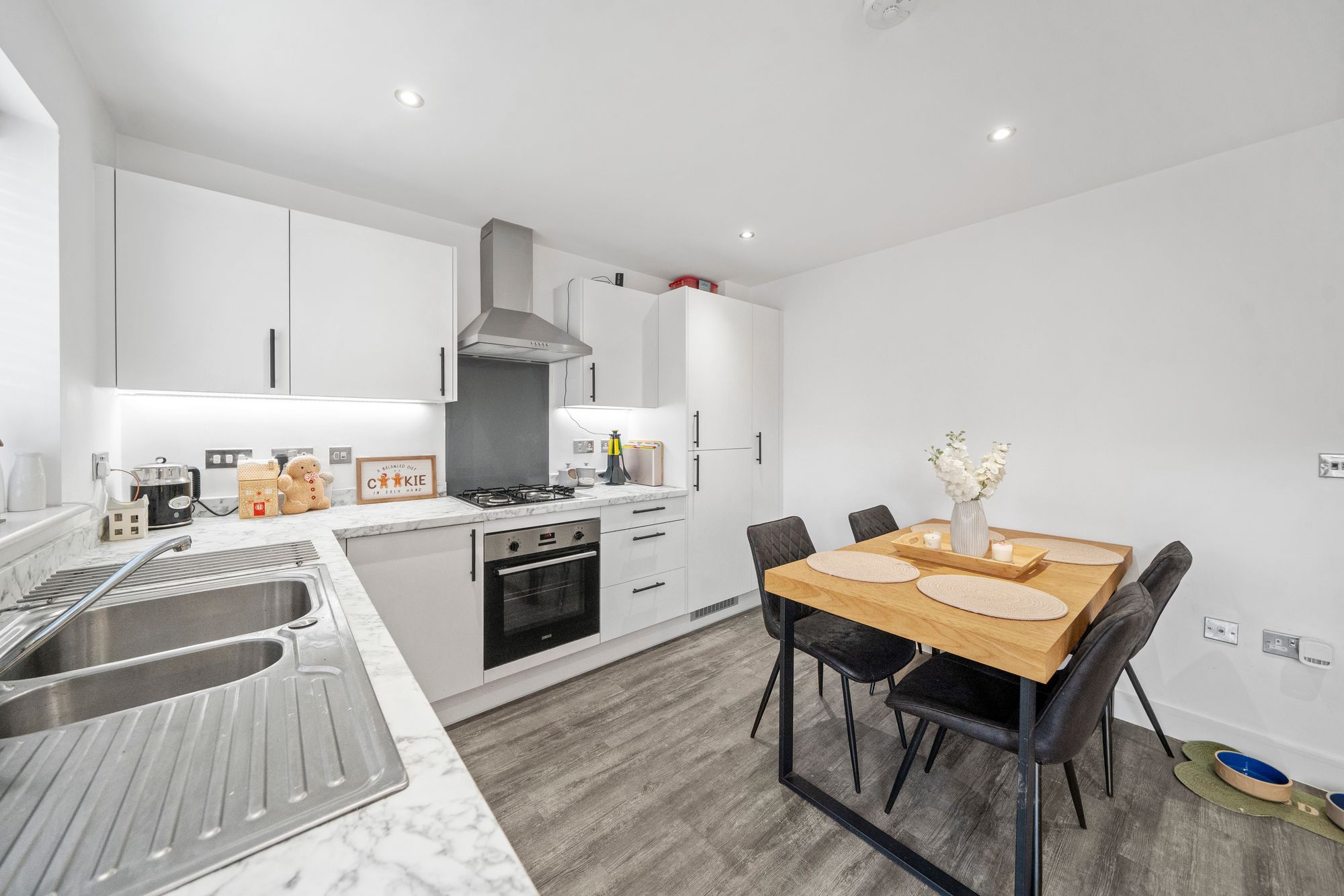 Calamite Close, Leigh