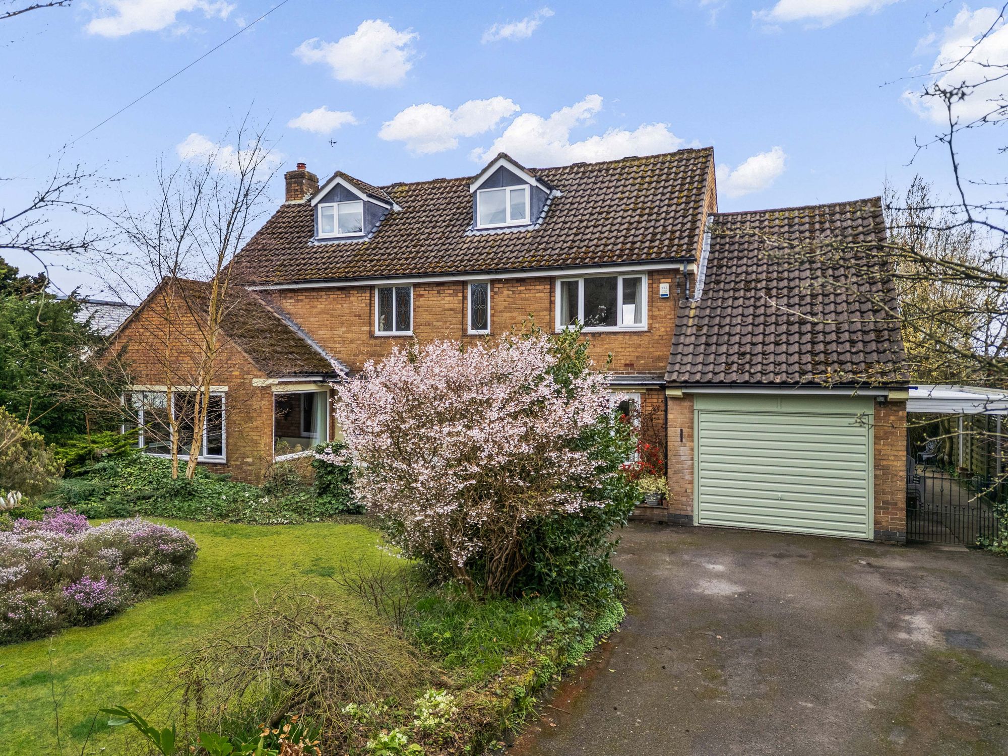 Lyons Lane, Appleton, WA4