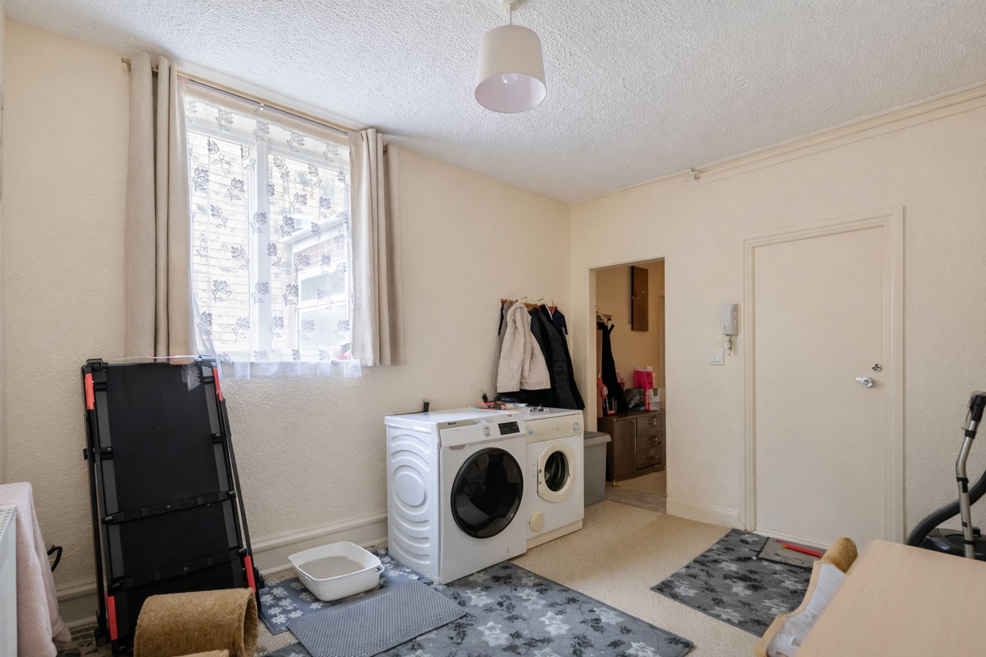 e7f5742b-3185-4d4f-9dab-b9c36fae5529