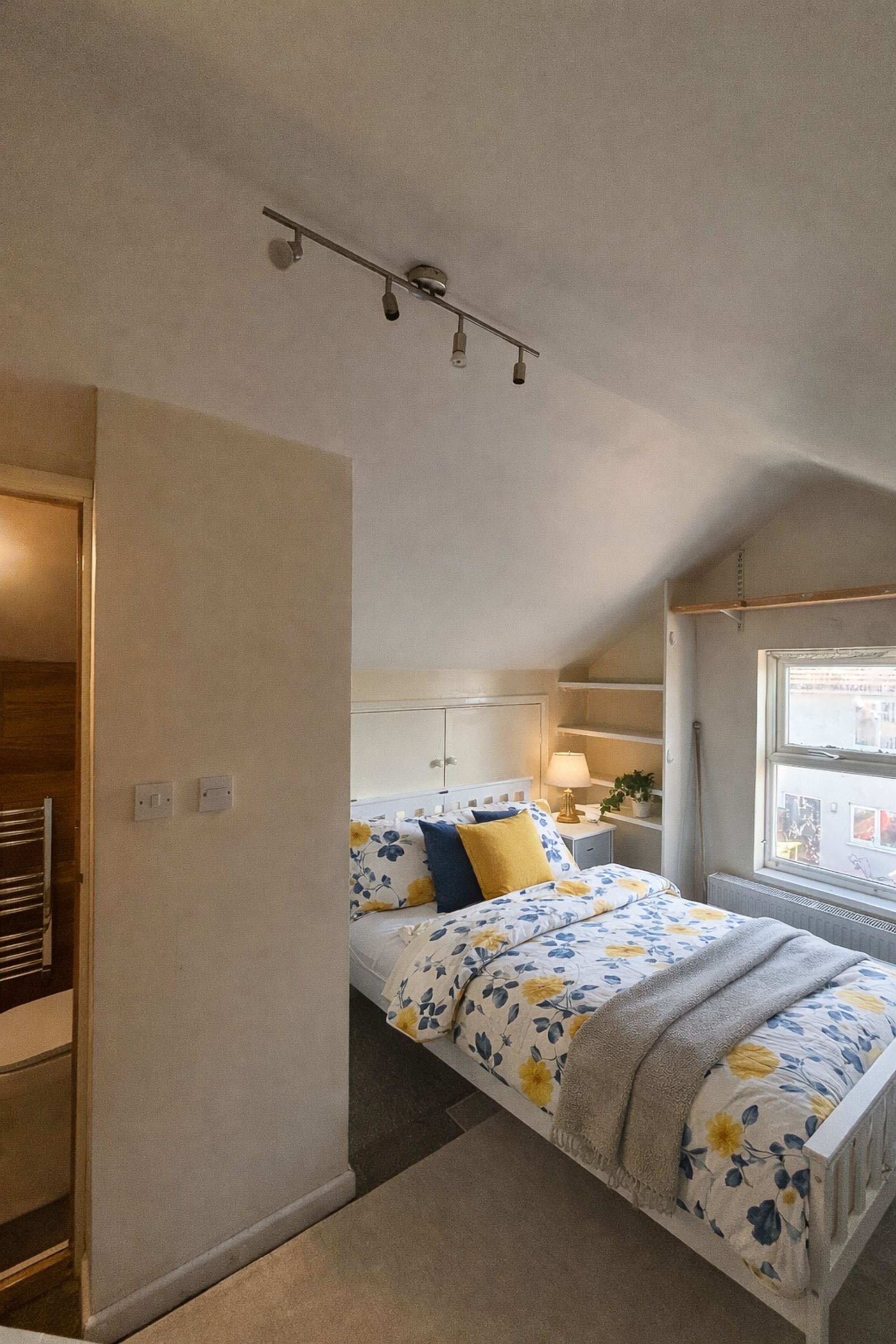 Room 4, 2 Dundee Street, Darlington