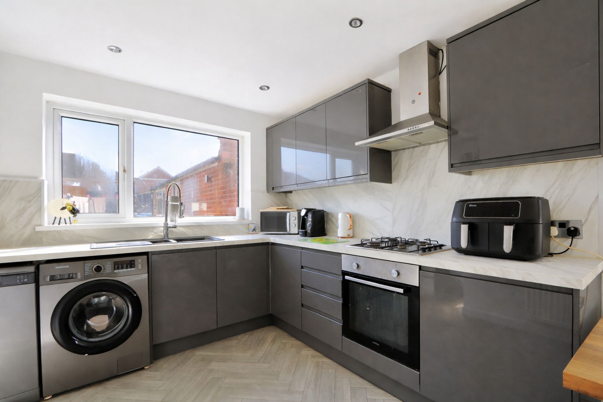 f1cc808e-8551-4ba4-8965-f8aa76eac3cd