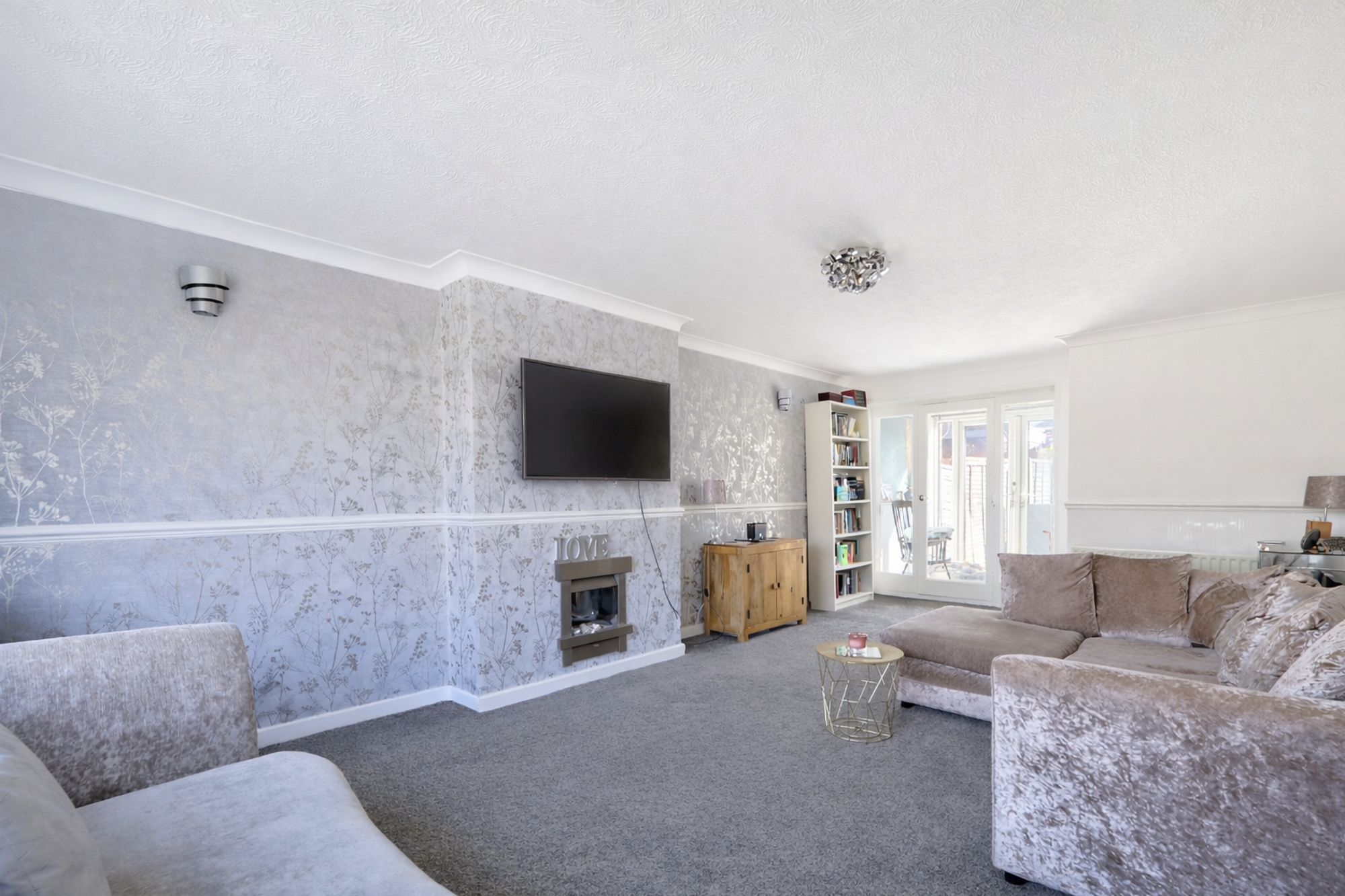 ed0f9ec3-0ff1-4a61-ae07-cd6173a90484