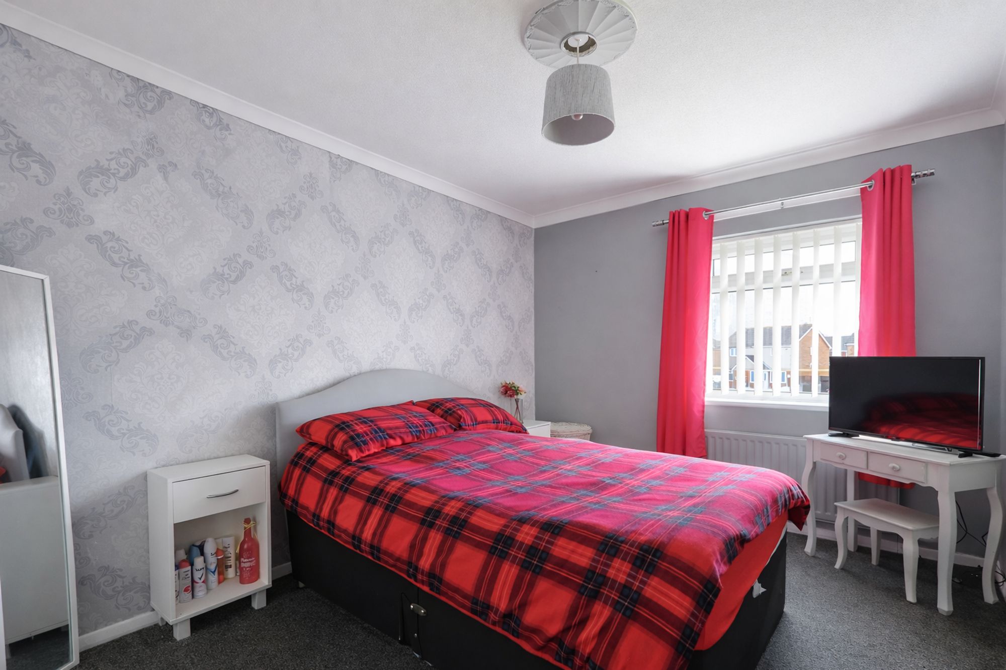 10edb5d9-af16-4249-93f9-f7b0402b9120