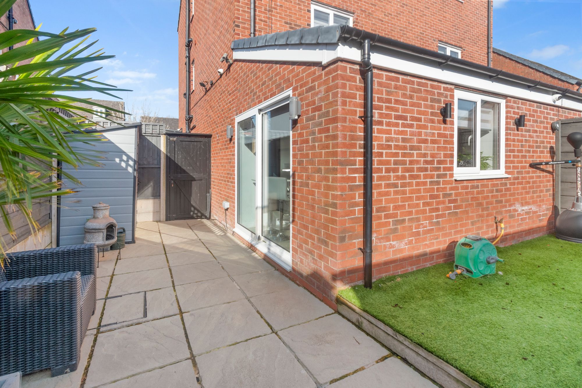 Newlove Avenue, St. Helens, WA10