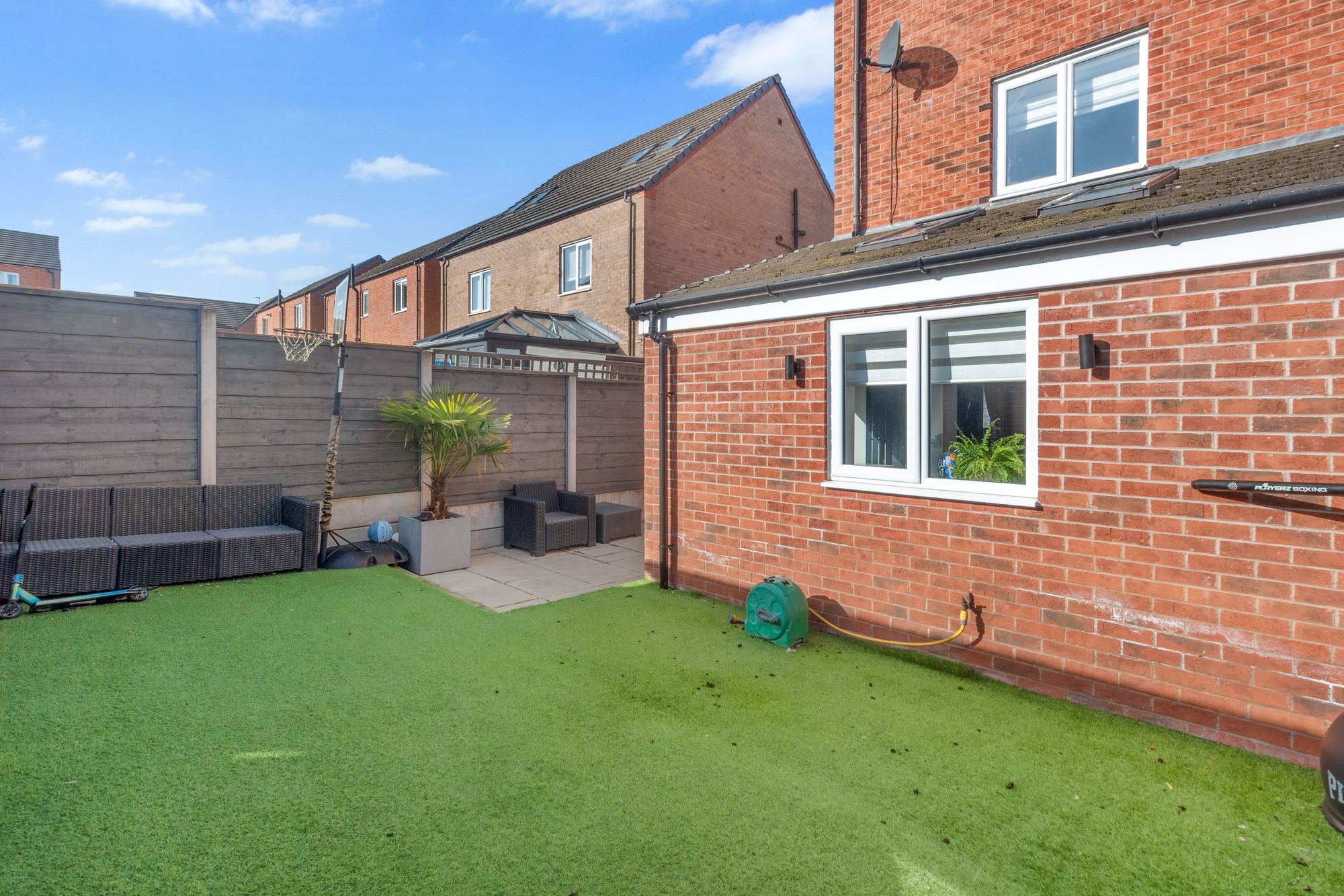 Newlove Avenue, St. Helens, WA10