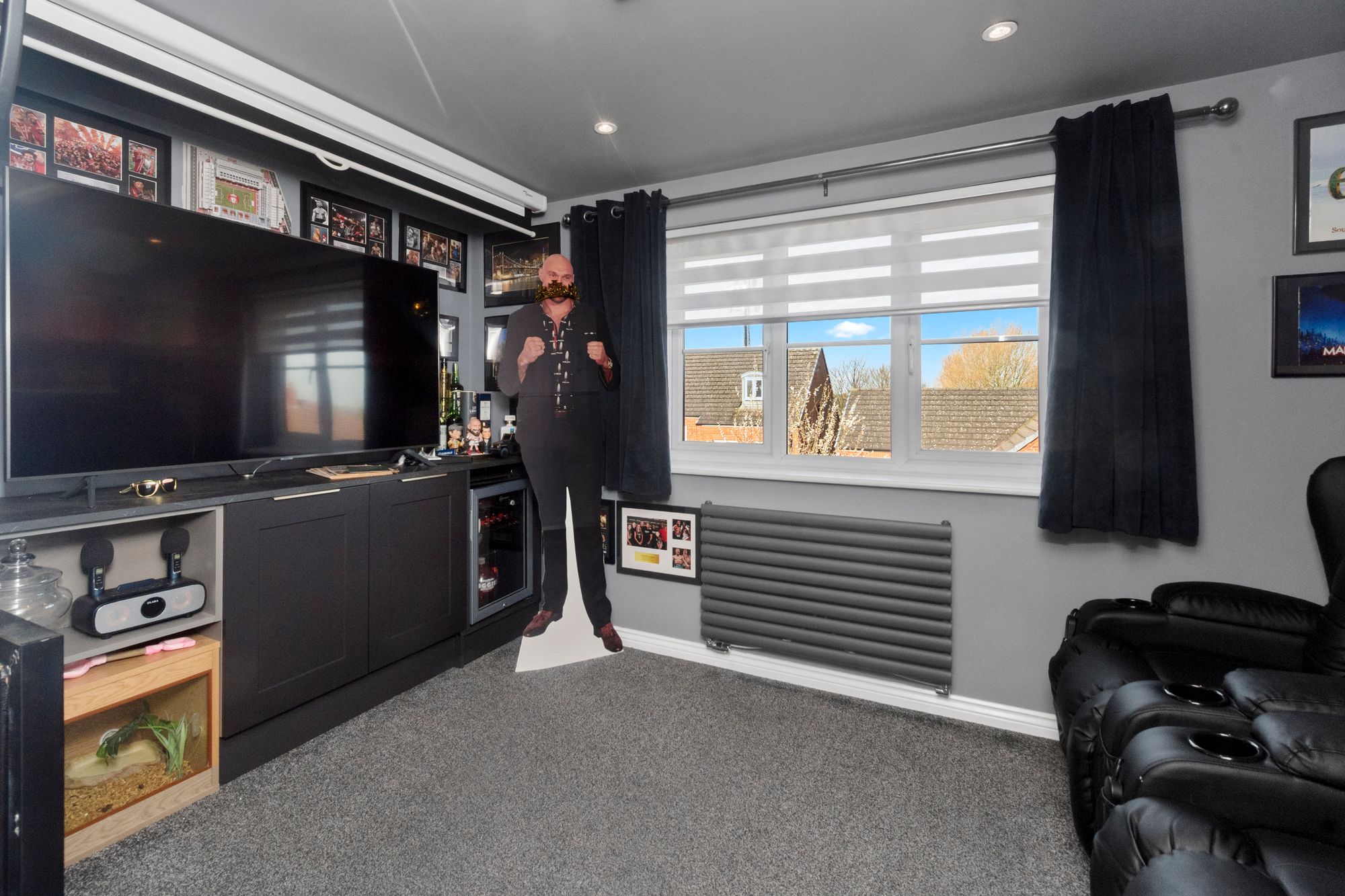 Newlove Avenue, St. Helens, WA10