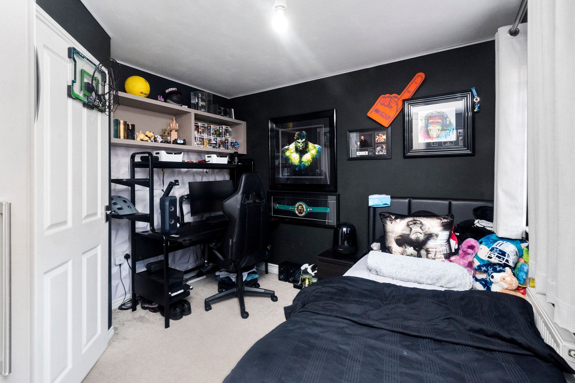 Newlove Avenue, St. Helens, WA10