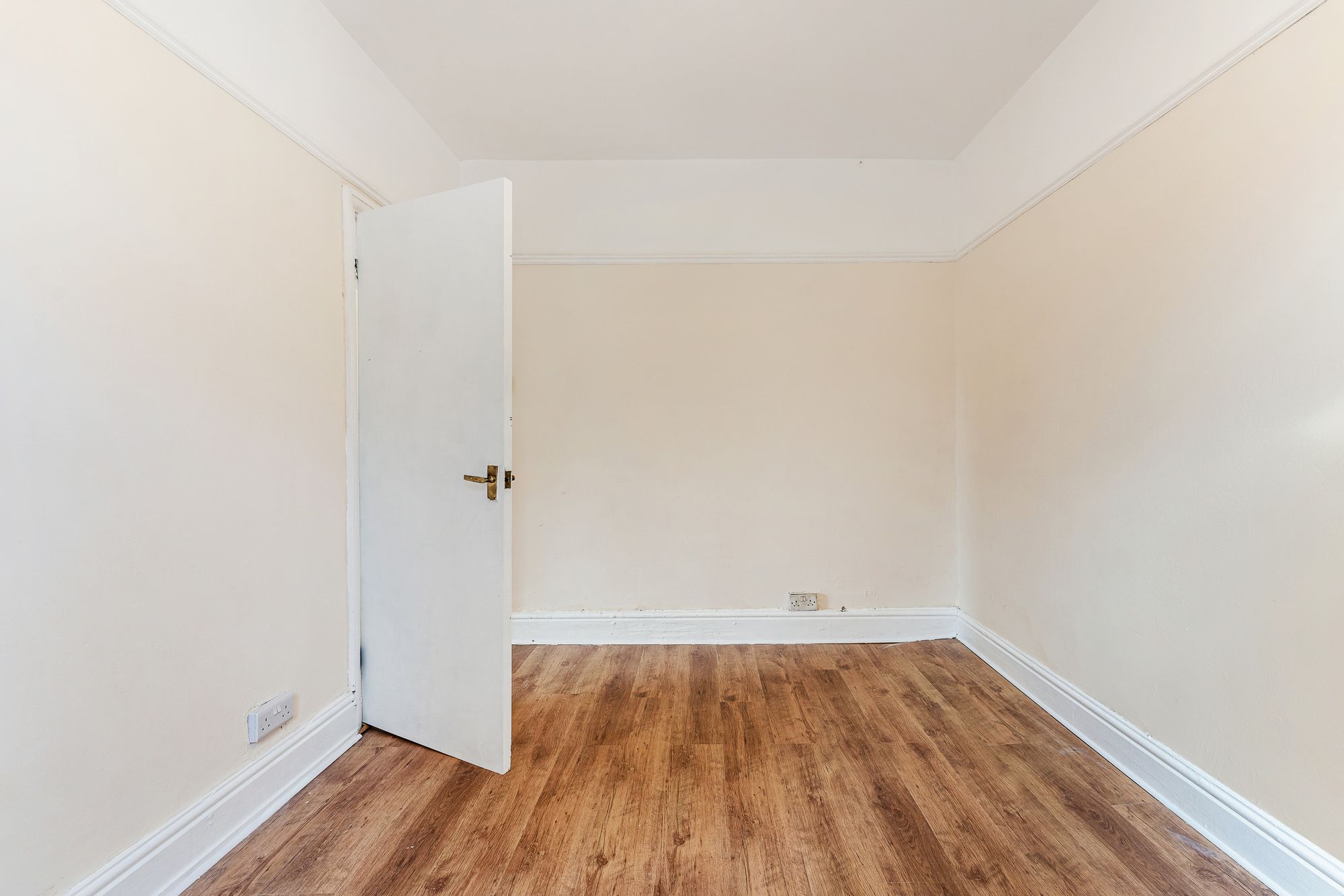 Montgomery Road, Widnes, WA8