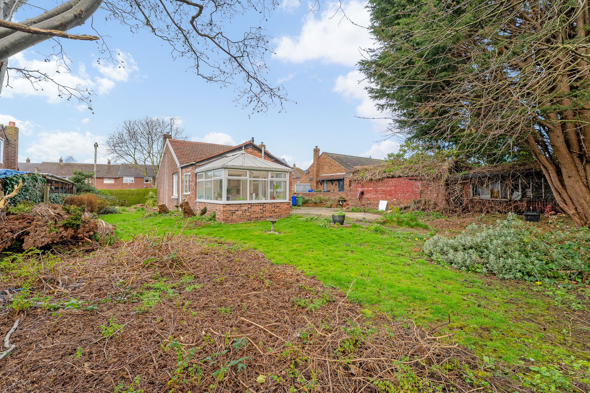 Montgomery Road, Widnes, WA8