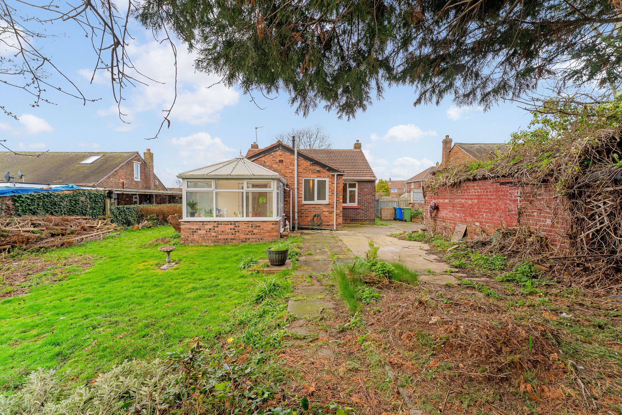 Montgomery Road, Widnes, WA8