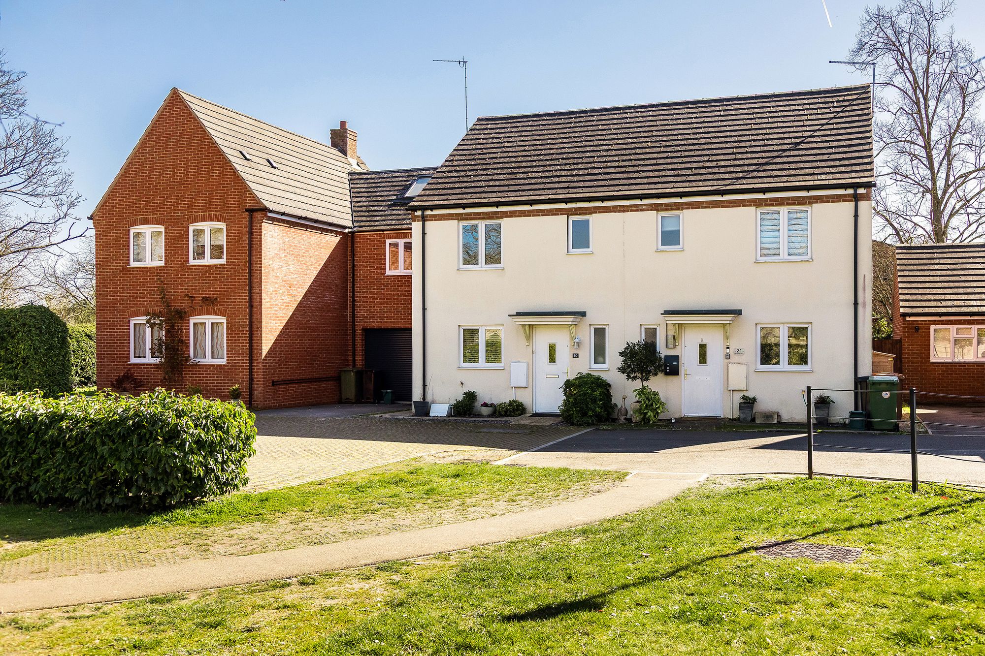 Diamond Way, Chilton, OX11