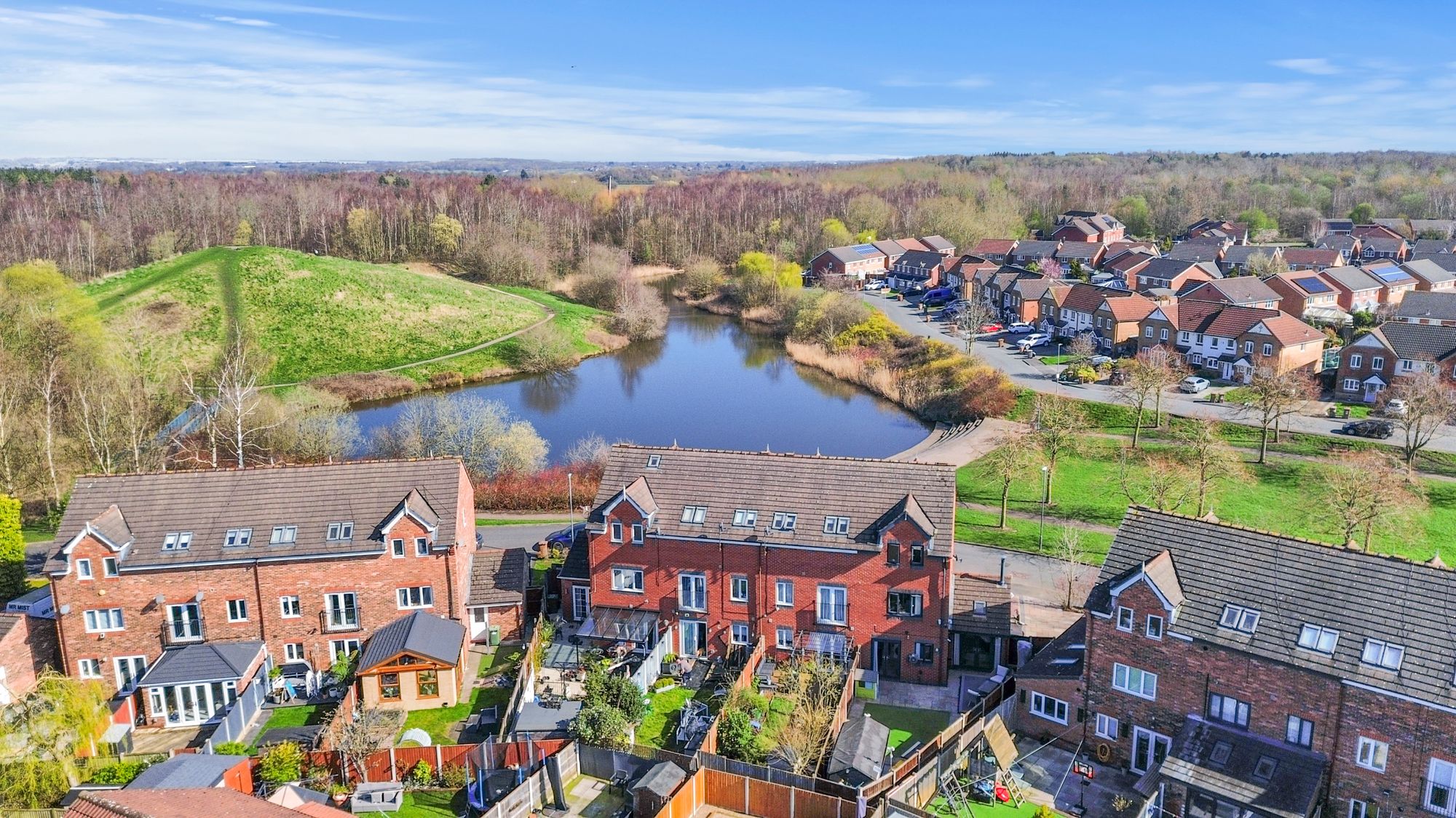 Daffodil Gardens, St. Helens