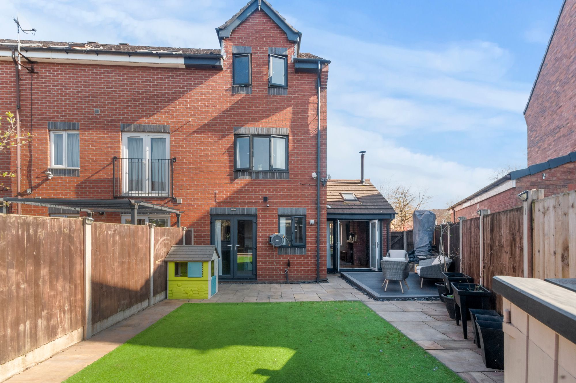 Daffodil Gardens, St. Helens