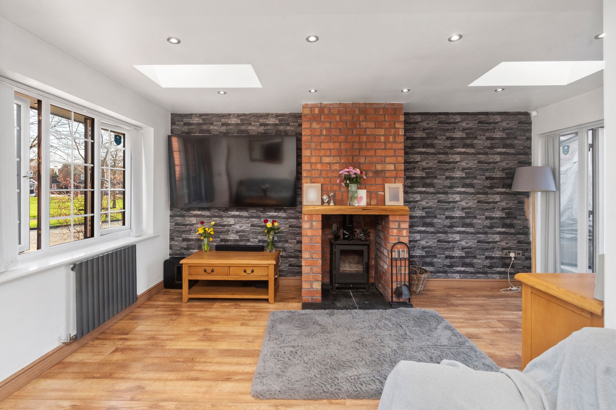 Daffodil Gardens, St. Helens