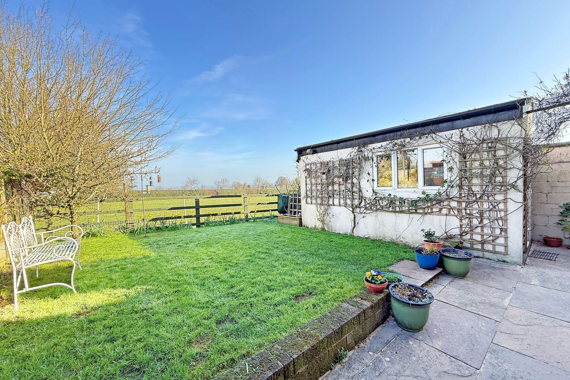Sunnyside Gardens, Burton Leonard, HG3