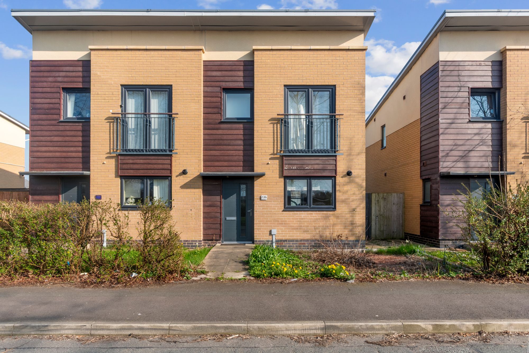 Halton Brook Avenue, Halton Brook, WA7