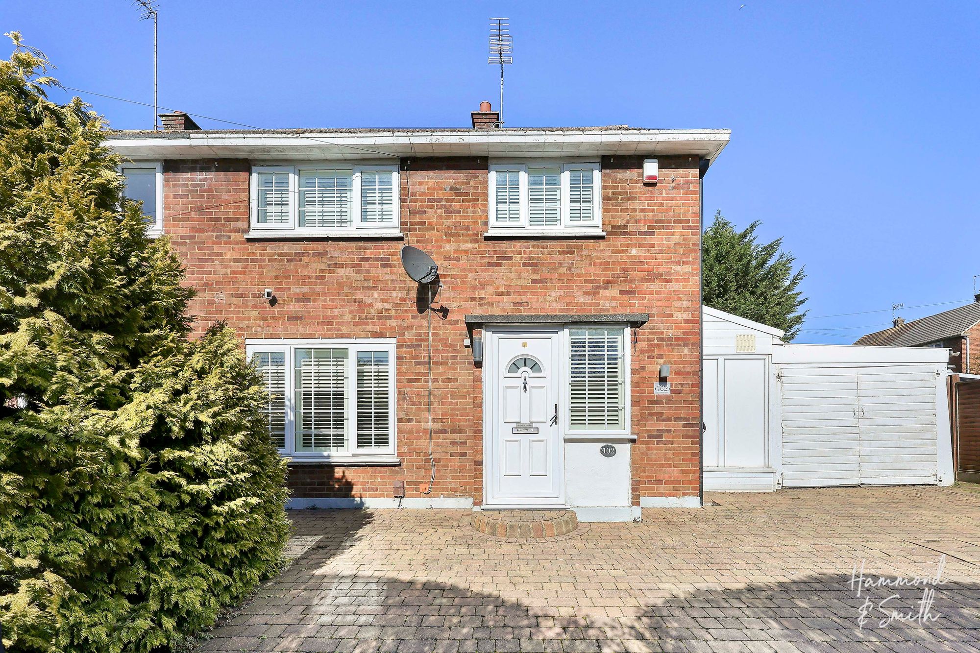 Beaconfield Road, Epping, CM16