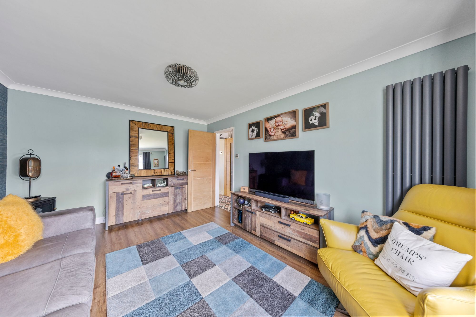 Dundee Close, Fearnhead, WA2