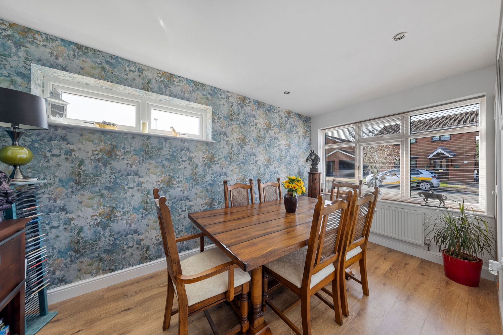 Dundee Close, Fearnhead, WA2