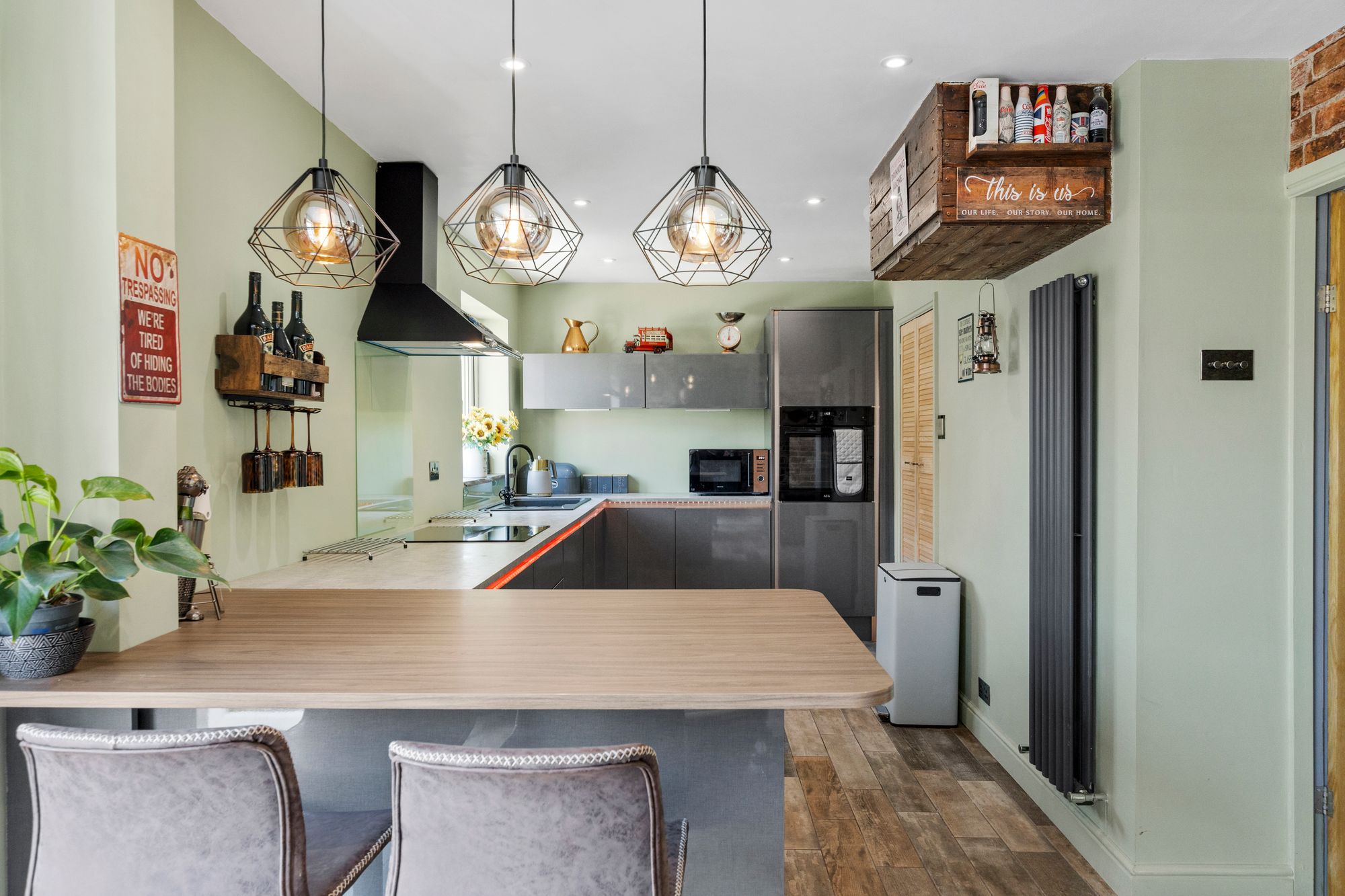 Dundee Close, Fearnhead, WA2