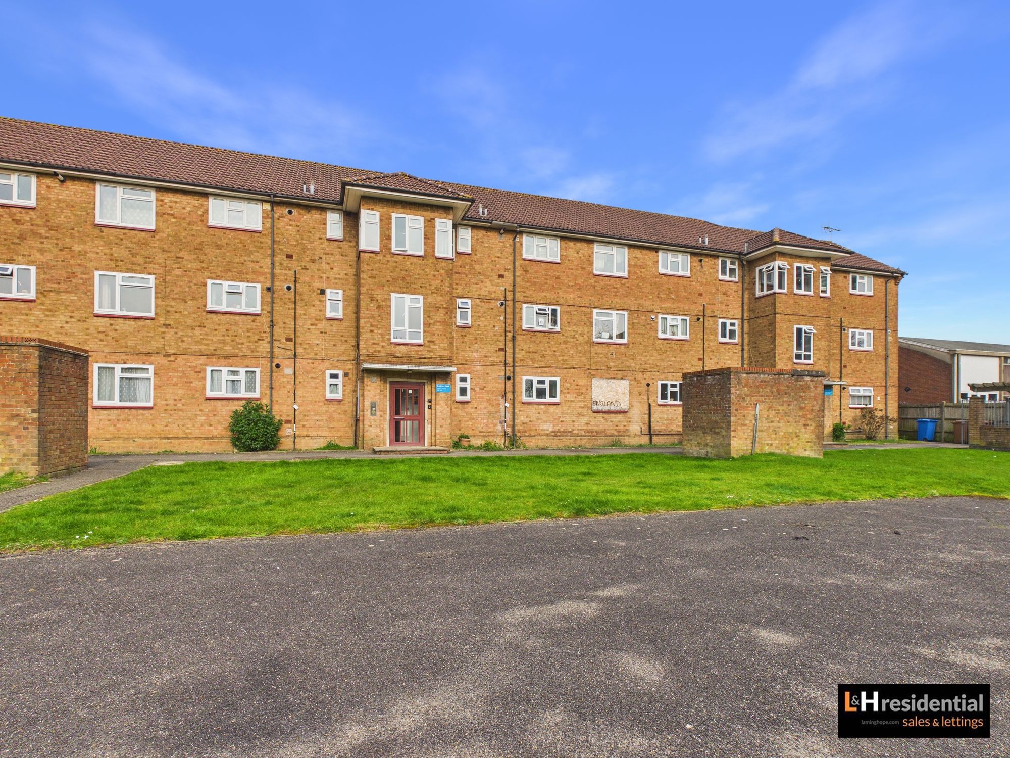 Buckton Road, Borehamwood, WD6
