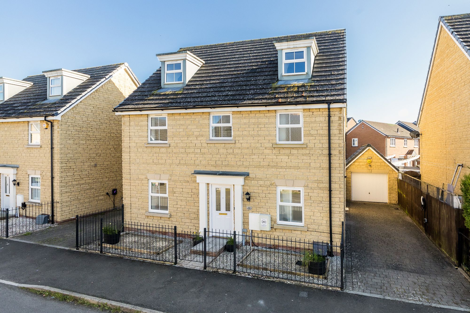 Red Kite Way, Didcot, OX11