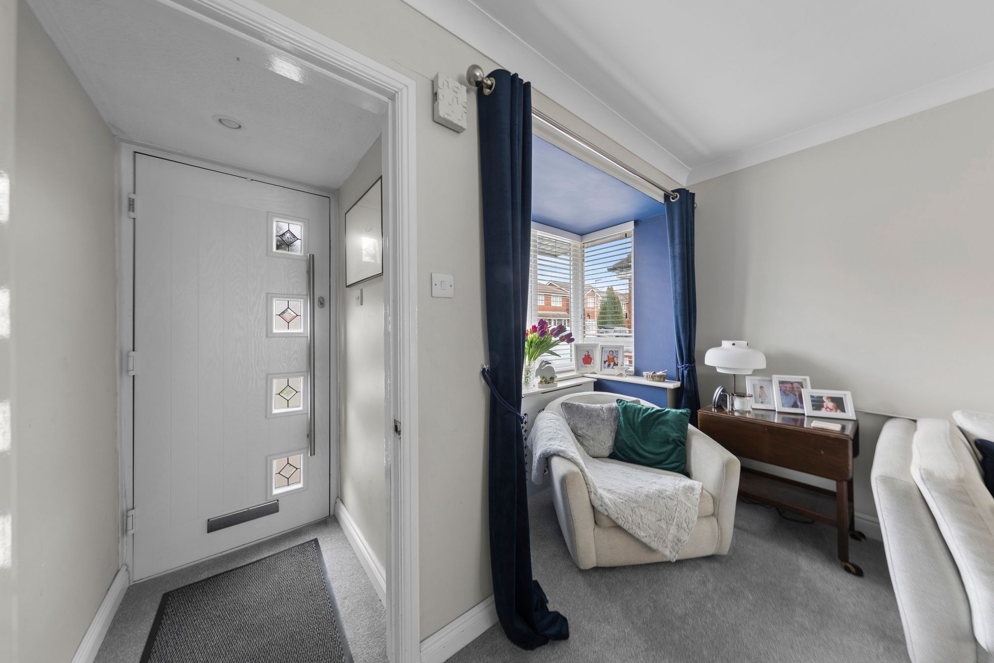 Pennine Lane, Warrington