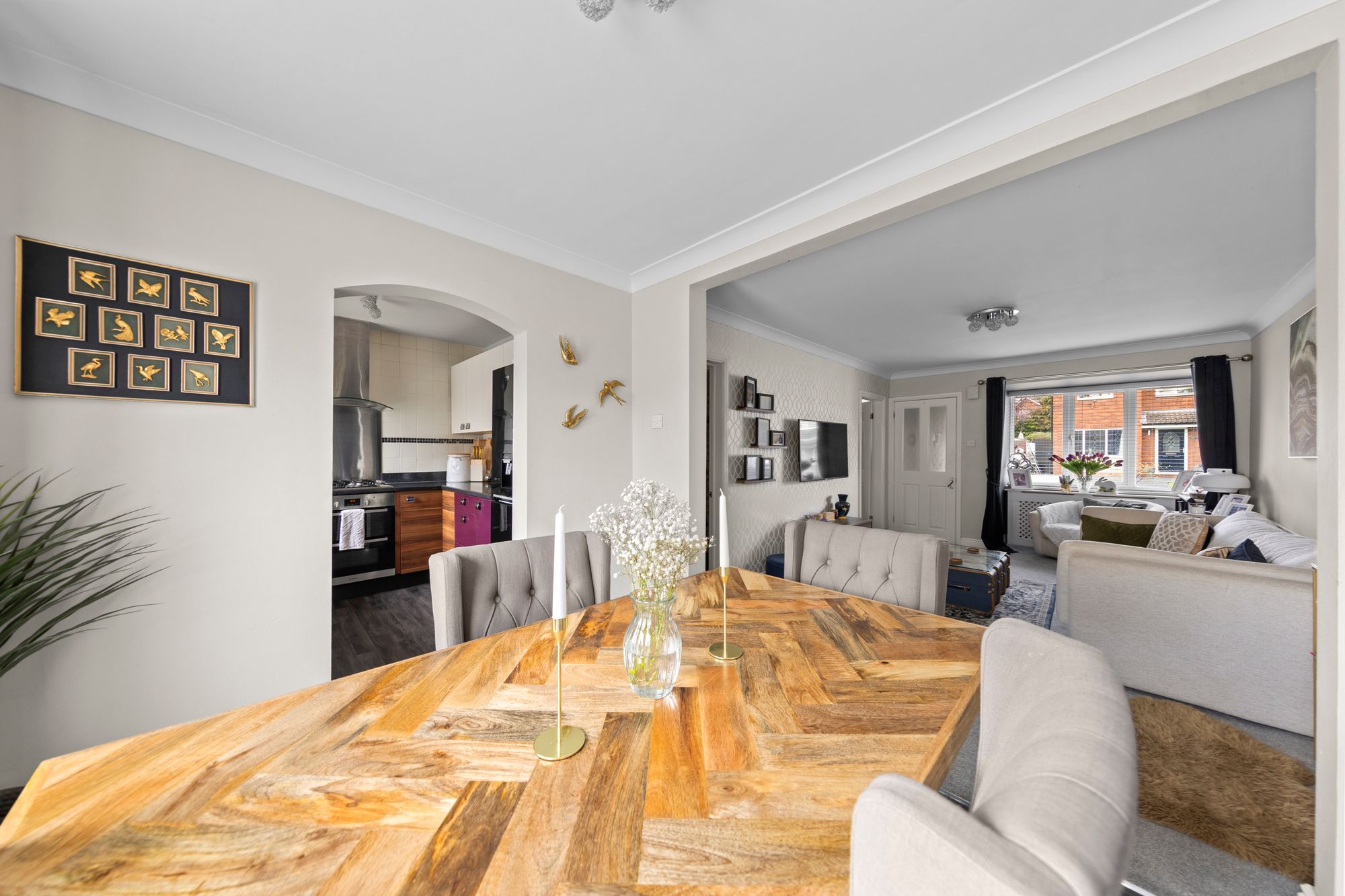 Pennine Lane, Warrington