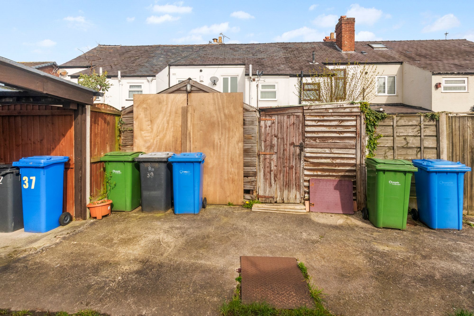 Fearnhead Lane, Fearnhead, WA2