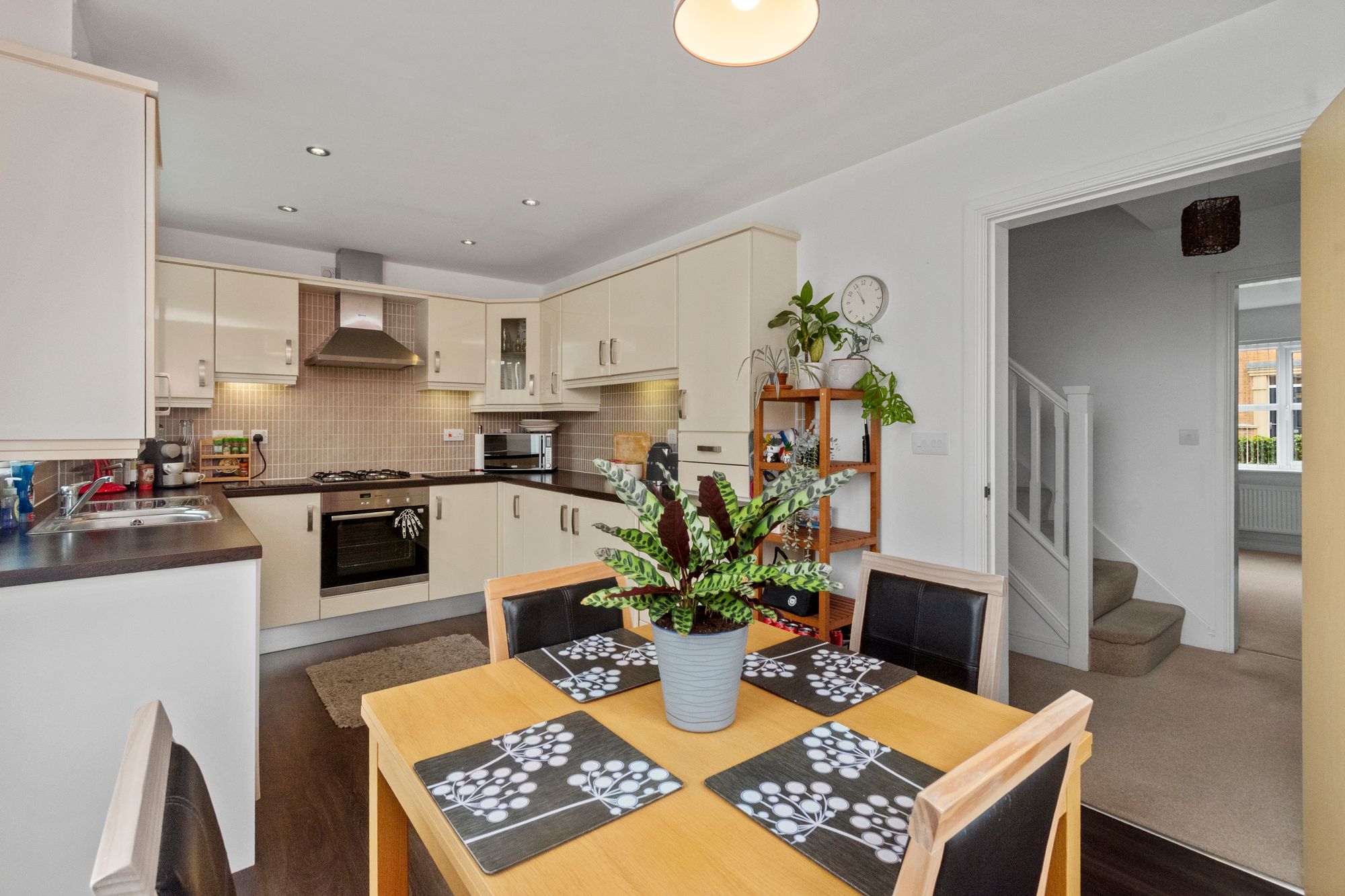 Washington Close, St. Helens, WA9