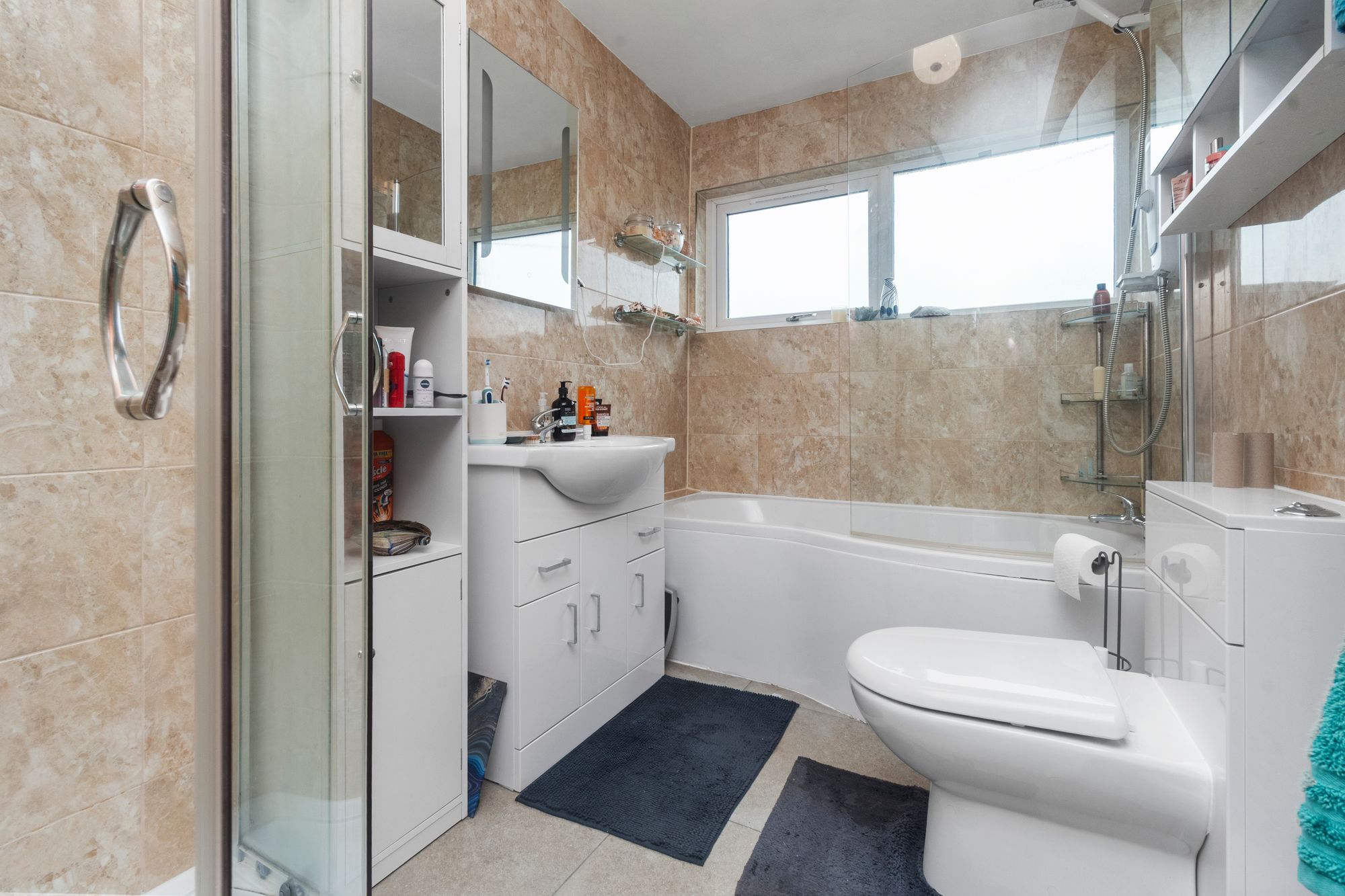 Bridge Road, St. Helens