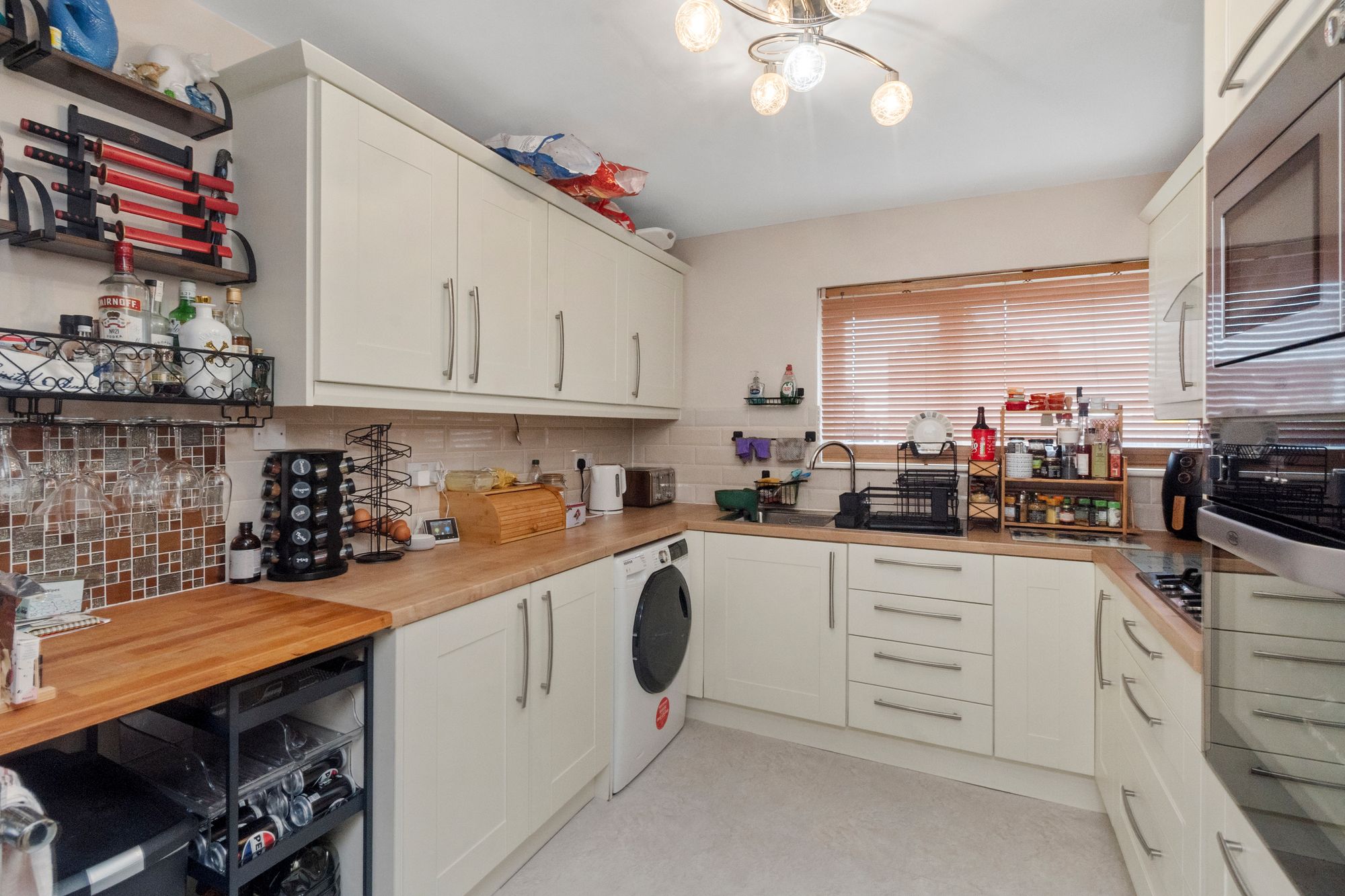 Bridge Road, St. Helens