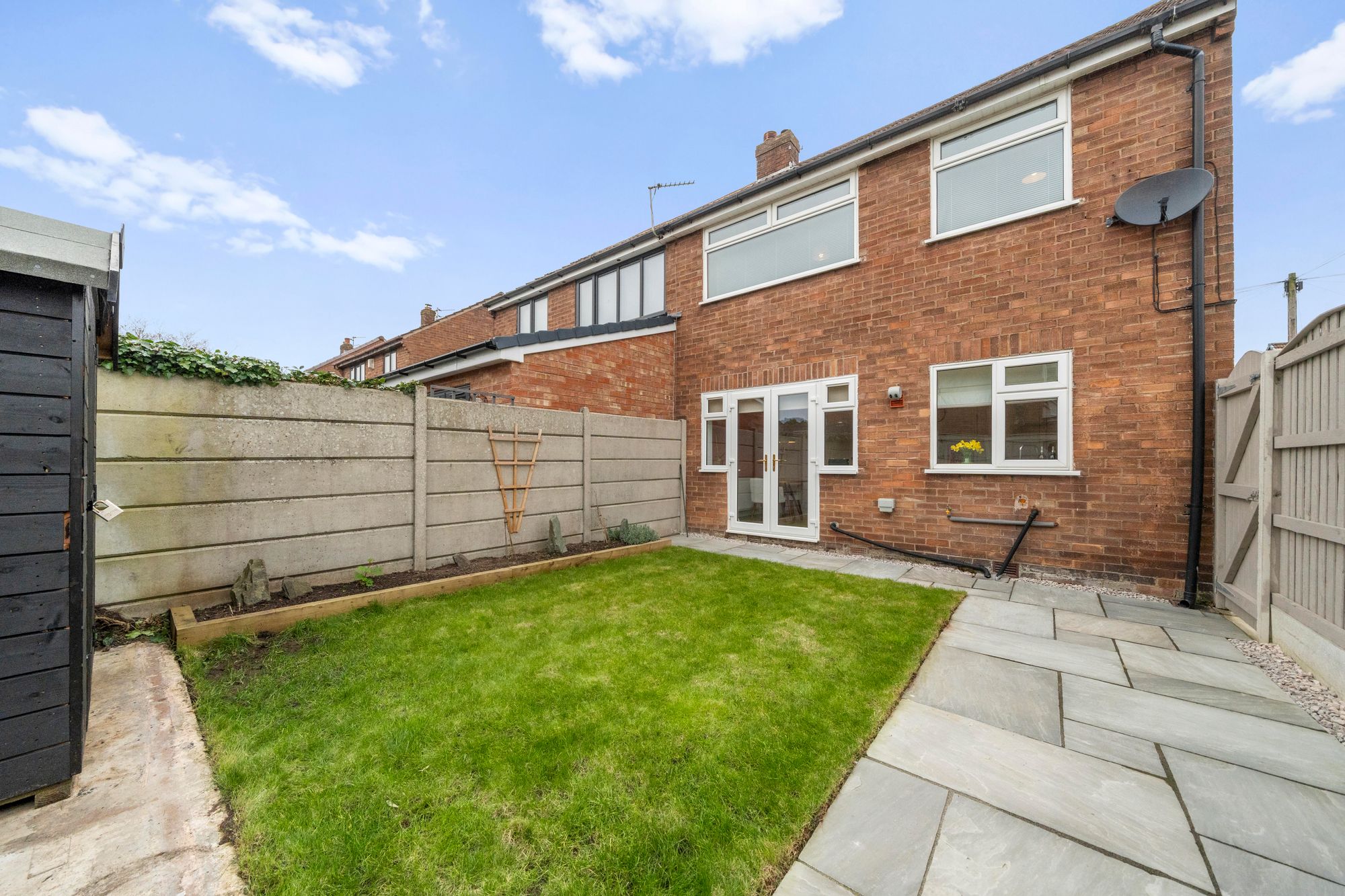 Norwich Avenue, Warrington