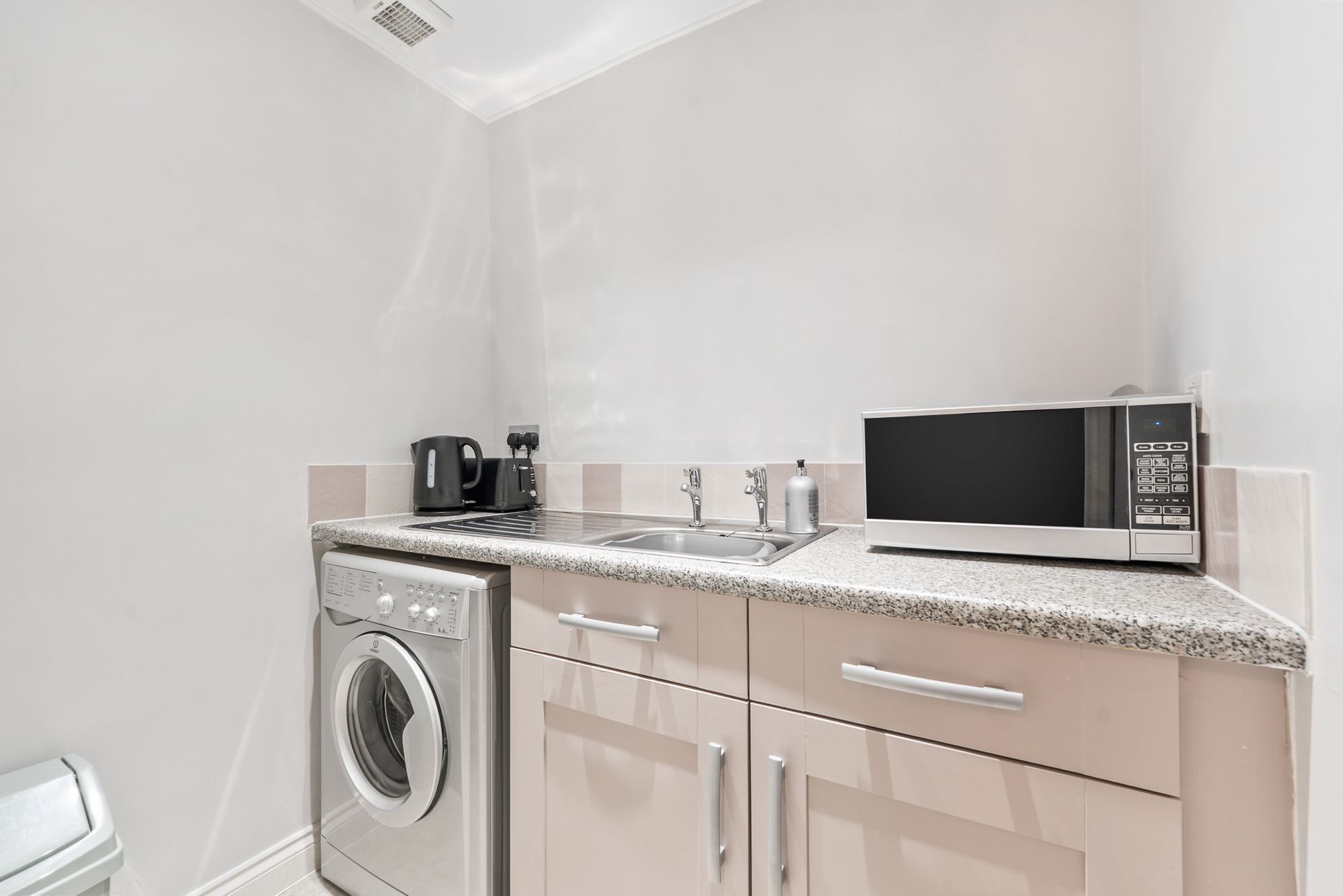 Wateredge Close, Leigh