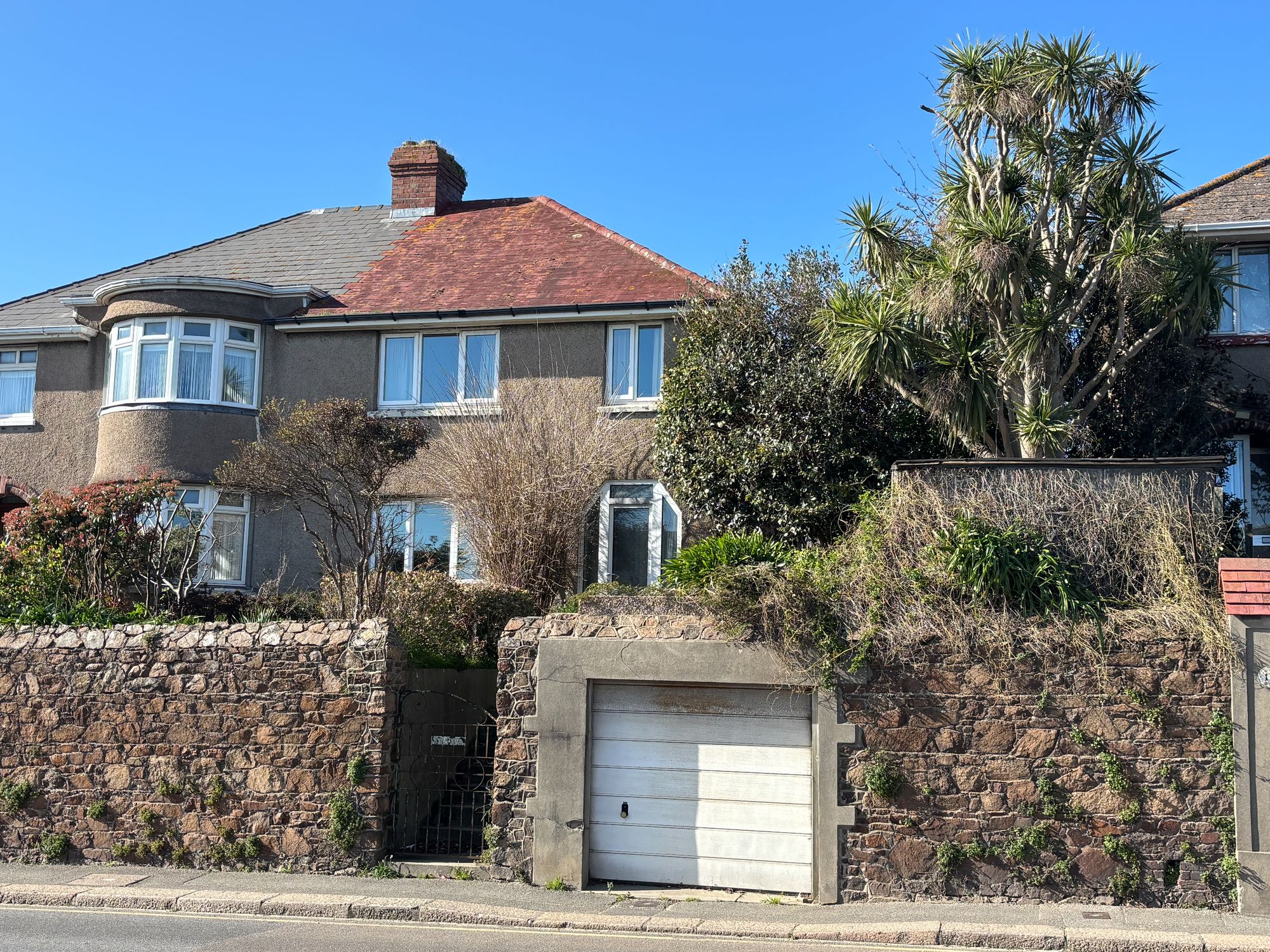 3 bed Detached Semi-House For Sale in St. Saviour, Jersey
