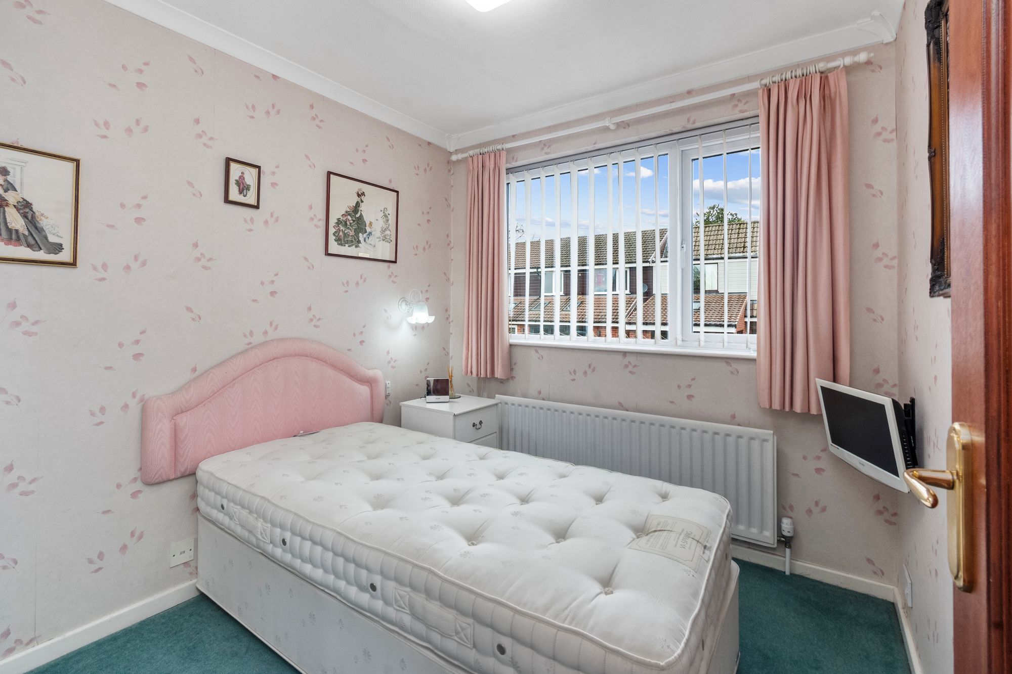 Selkirk Avenue, Wigan