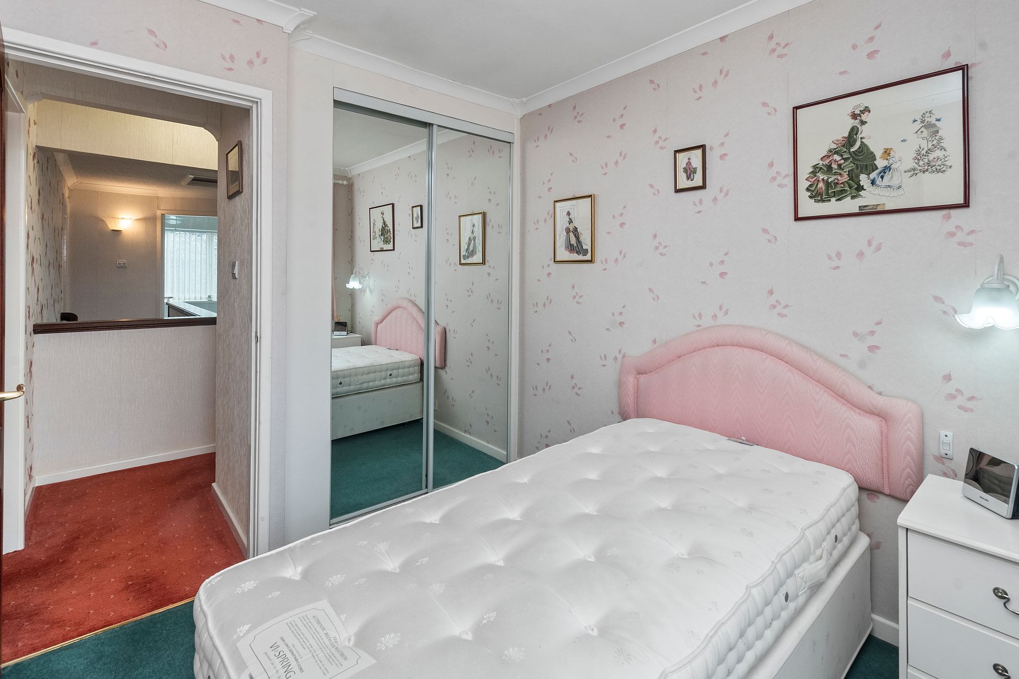 Selkirk Avenue, Wigan