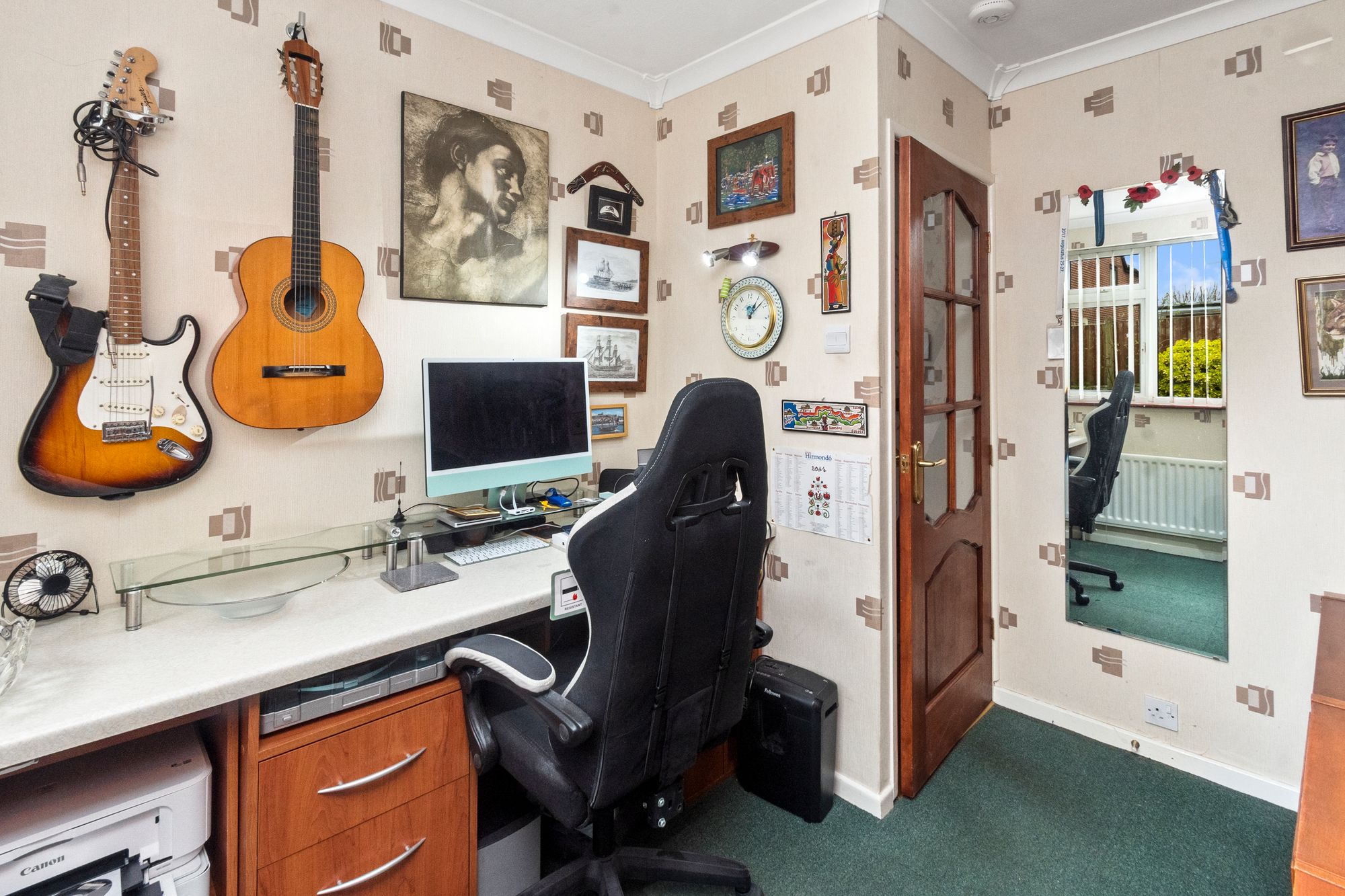 Selkirk Avenue, Wigan