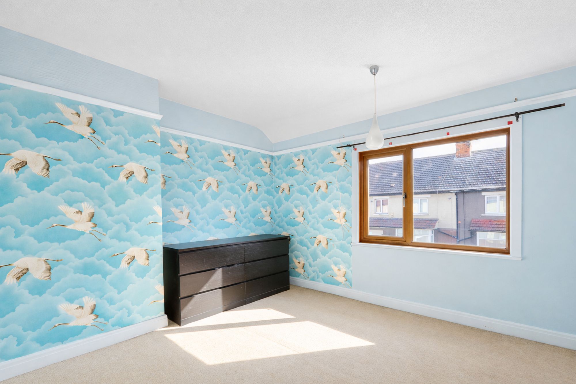 ef748fd2-1c32-46fb-8c51-708b4502fa2a