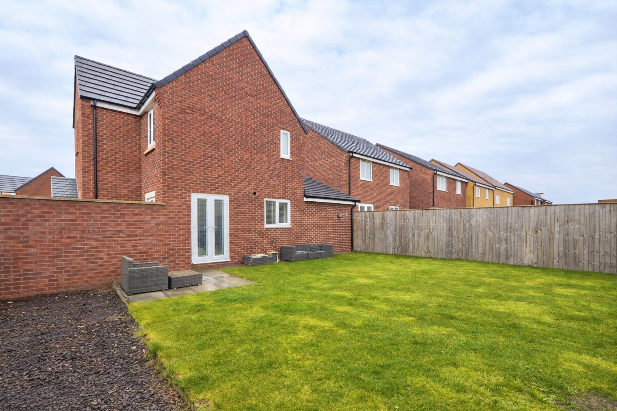 216db95c-ced2-4eb5-9e06-841996a96f39