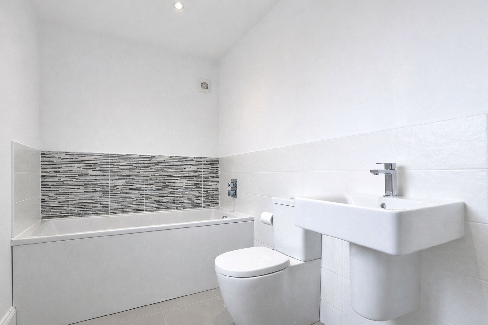 25d7f57f-d8ce-4ae8-aebb-8007634c1eb4