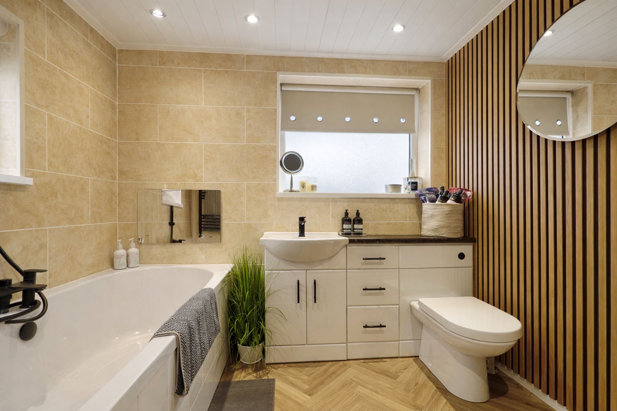 06b610d0-a257-49c0-a4ba-1ed9d5616971