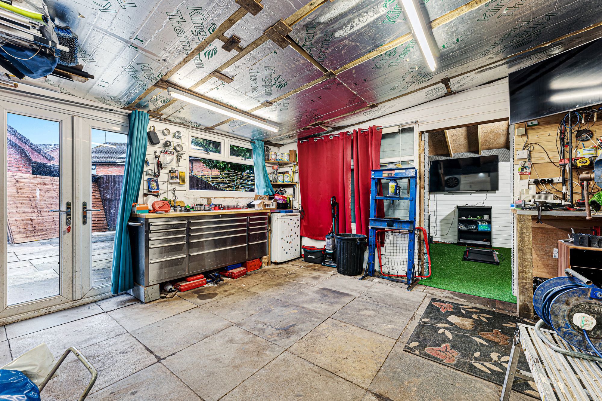 Flander Close, Widnes