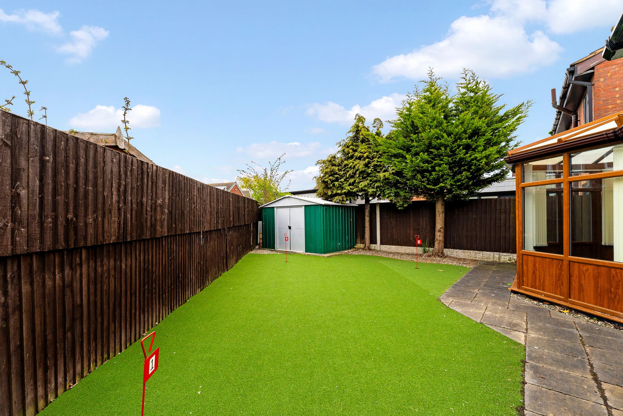 Flander Close, Widnes