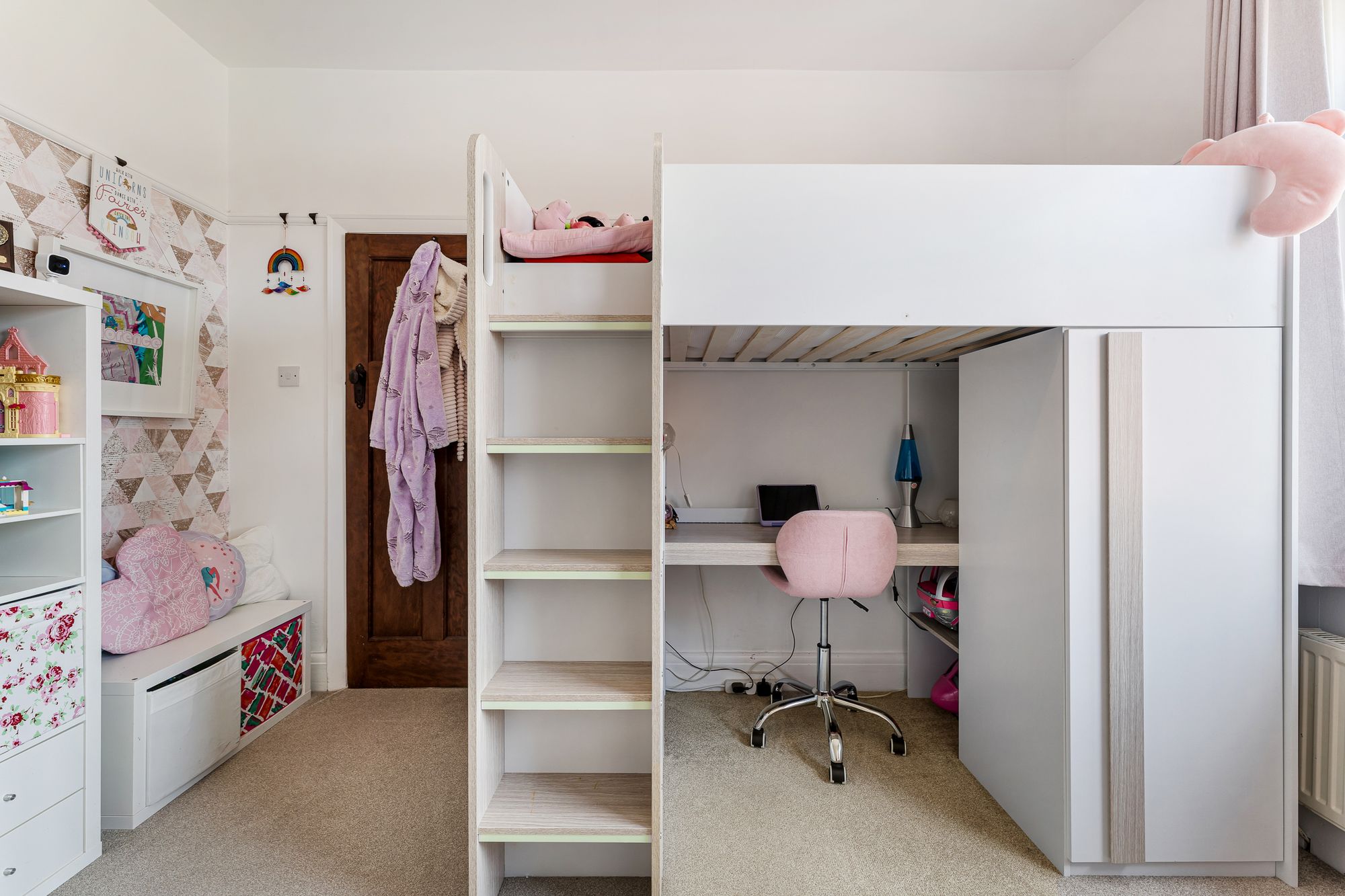 Upton Lane, Widnes, WA8