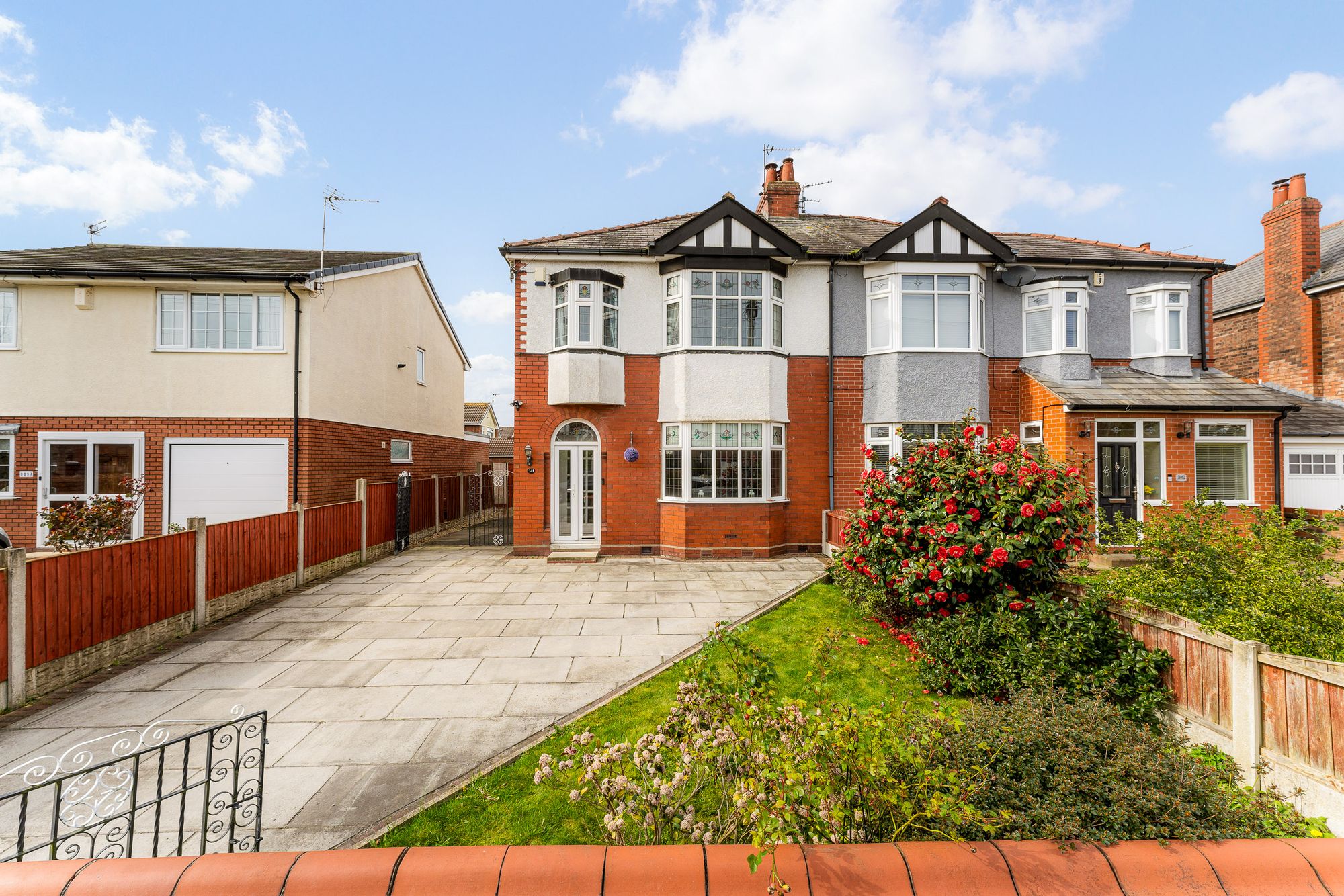 Upton Lane, Widnes, WA8