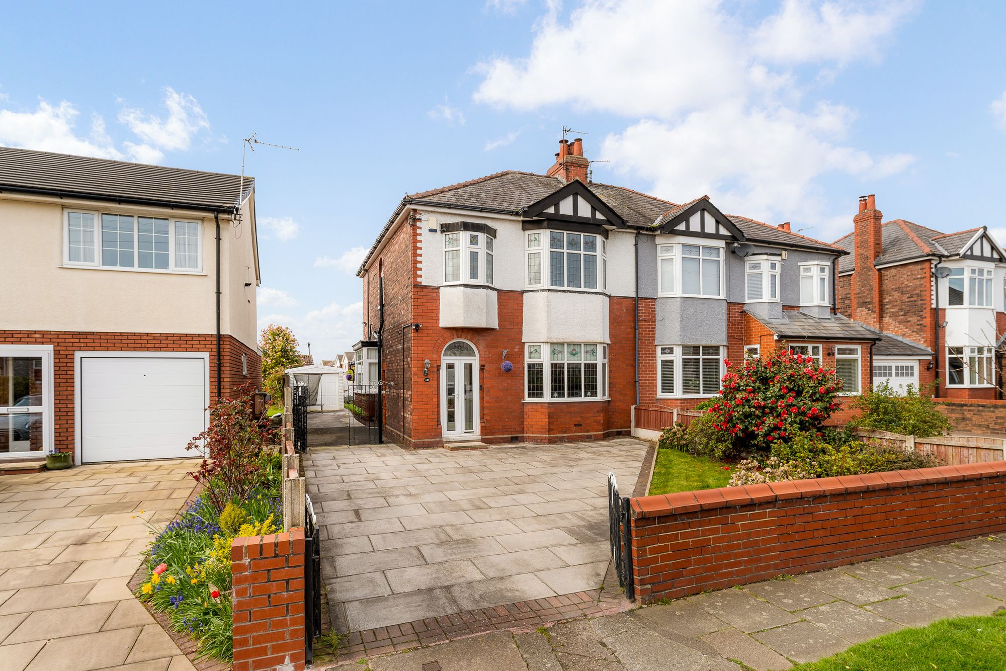 Upton Lane, Widnes, WA8