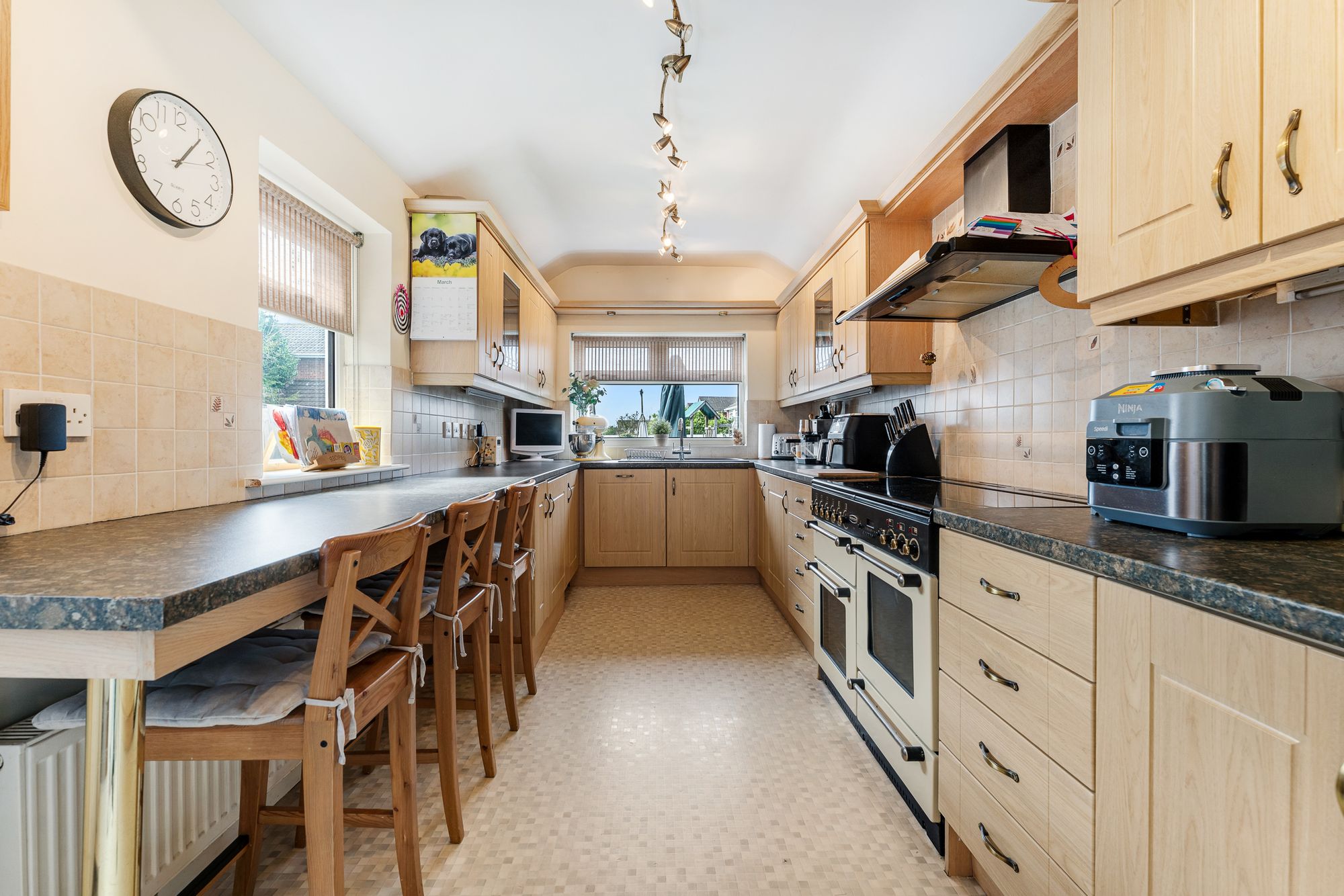 Upton Lane, Widnes, WA8