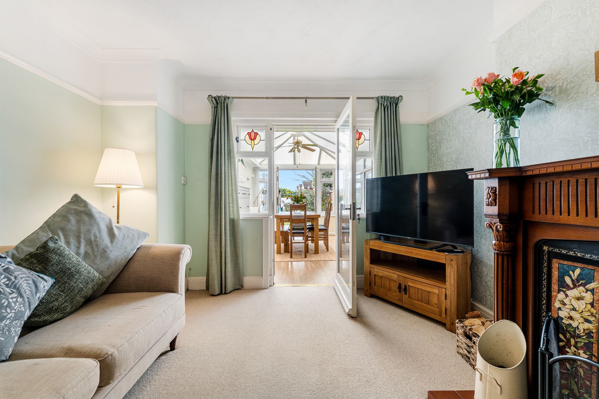 Upton Lane, Widnes, WA8