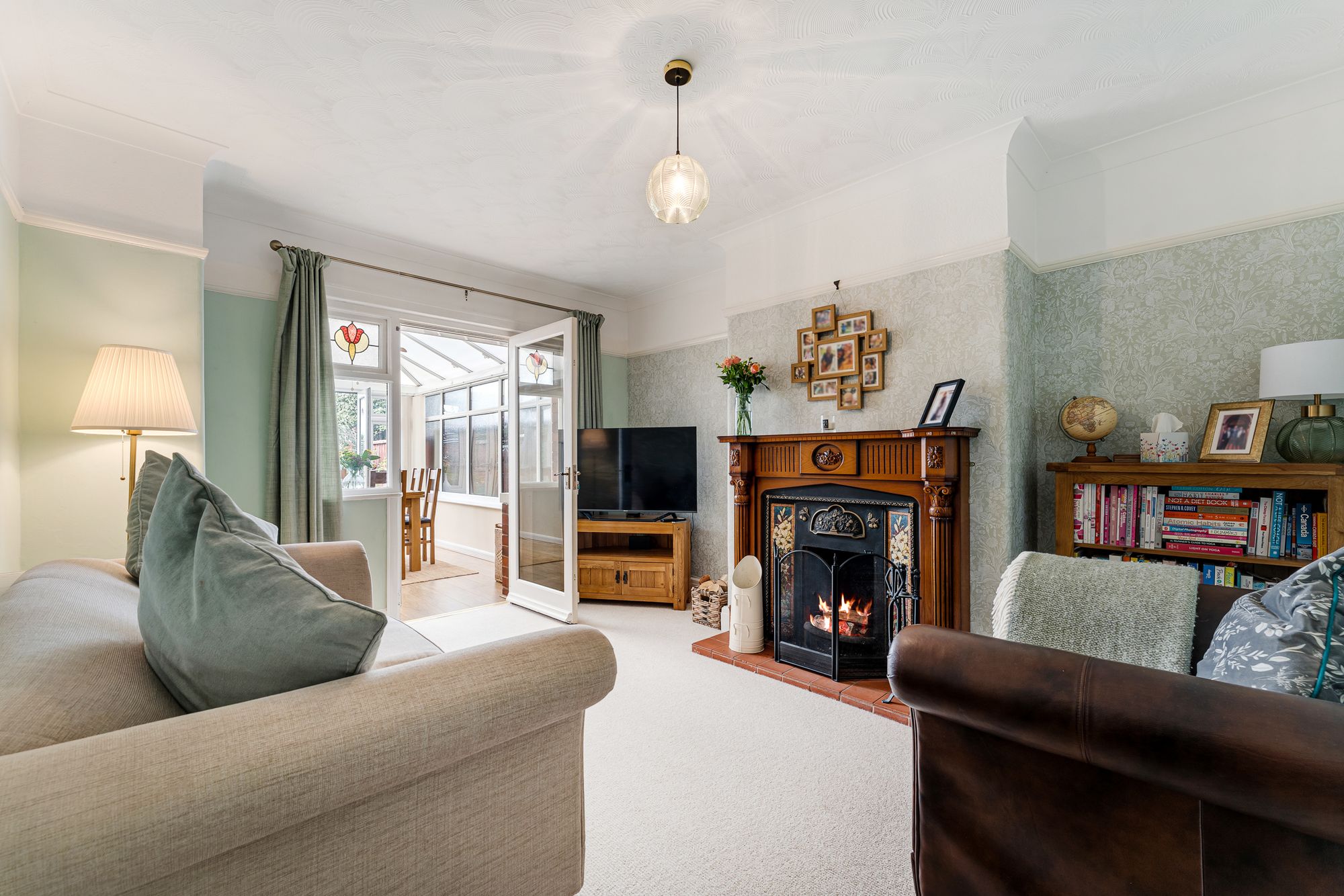 Upton Lane, Widnes, WA8